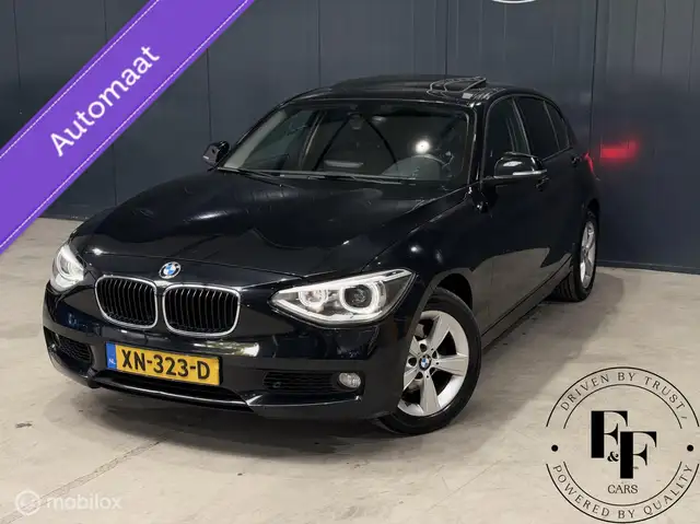 BMW 118 1-serie 118i High Executive|Carplay|Panodak|Stoelv