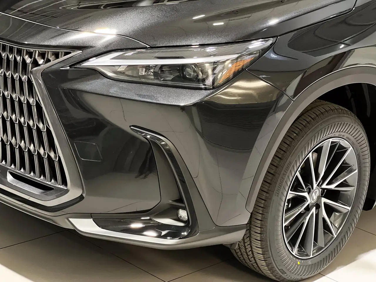 Lexus NX снимка Lexus NX