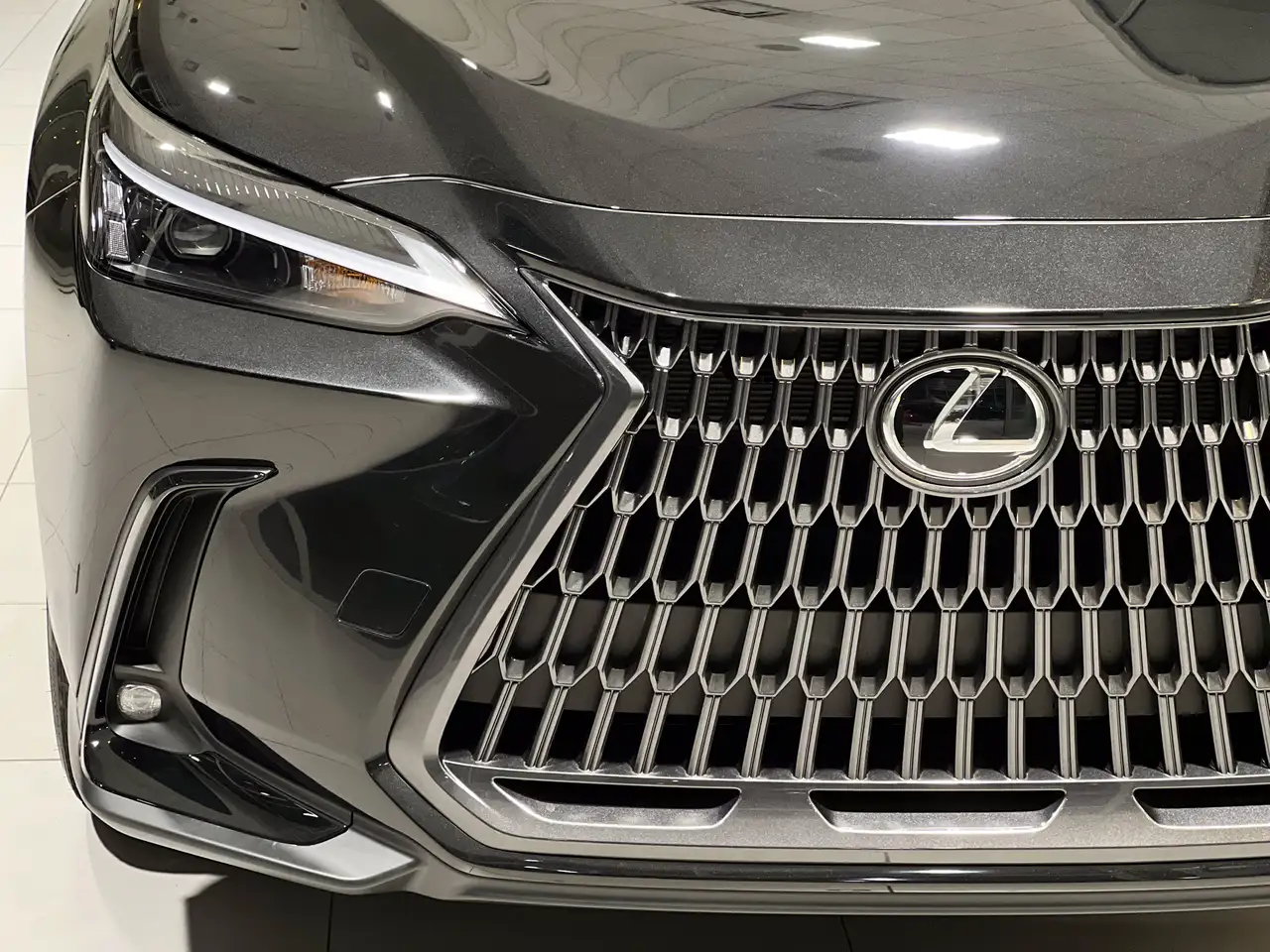 Lexus NX снимка Lexus NX