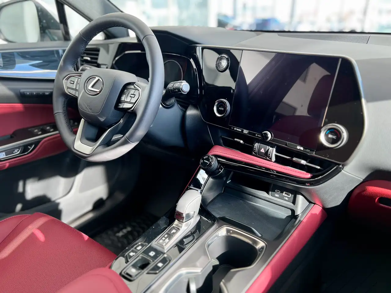 Lexus NX снимка Lexus NX