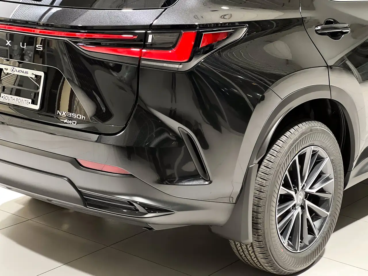 Lexus NX снимка Lexus NX