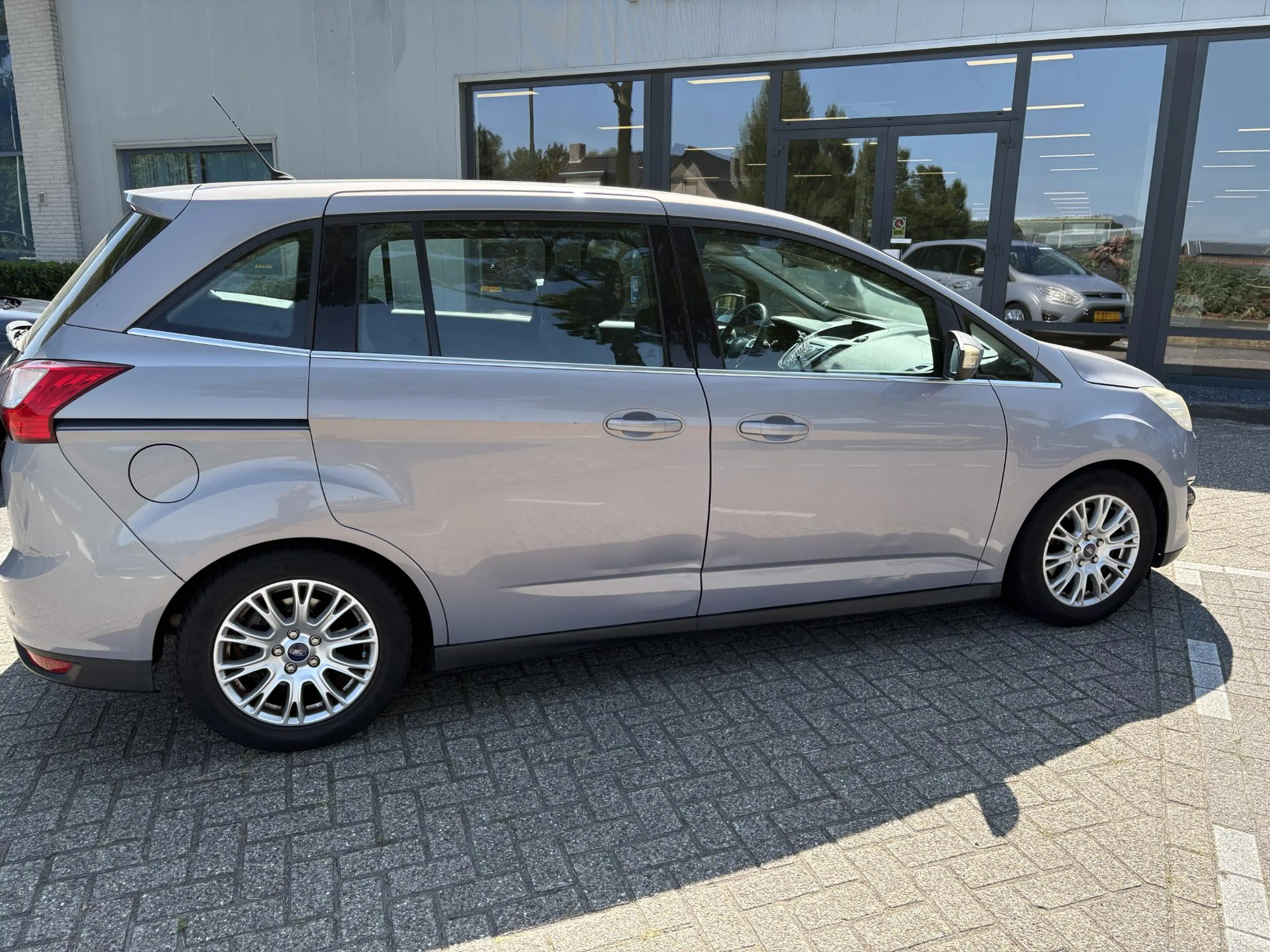 Ford Grand C-Max 1.6 EcoBoost Titanium 7p. — photo 4