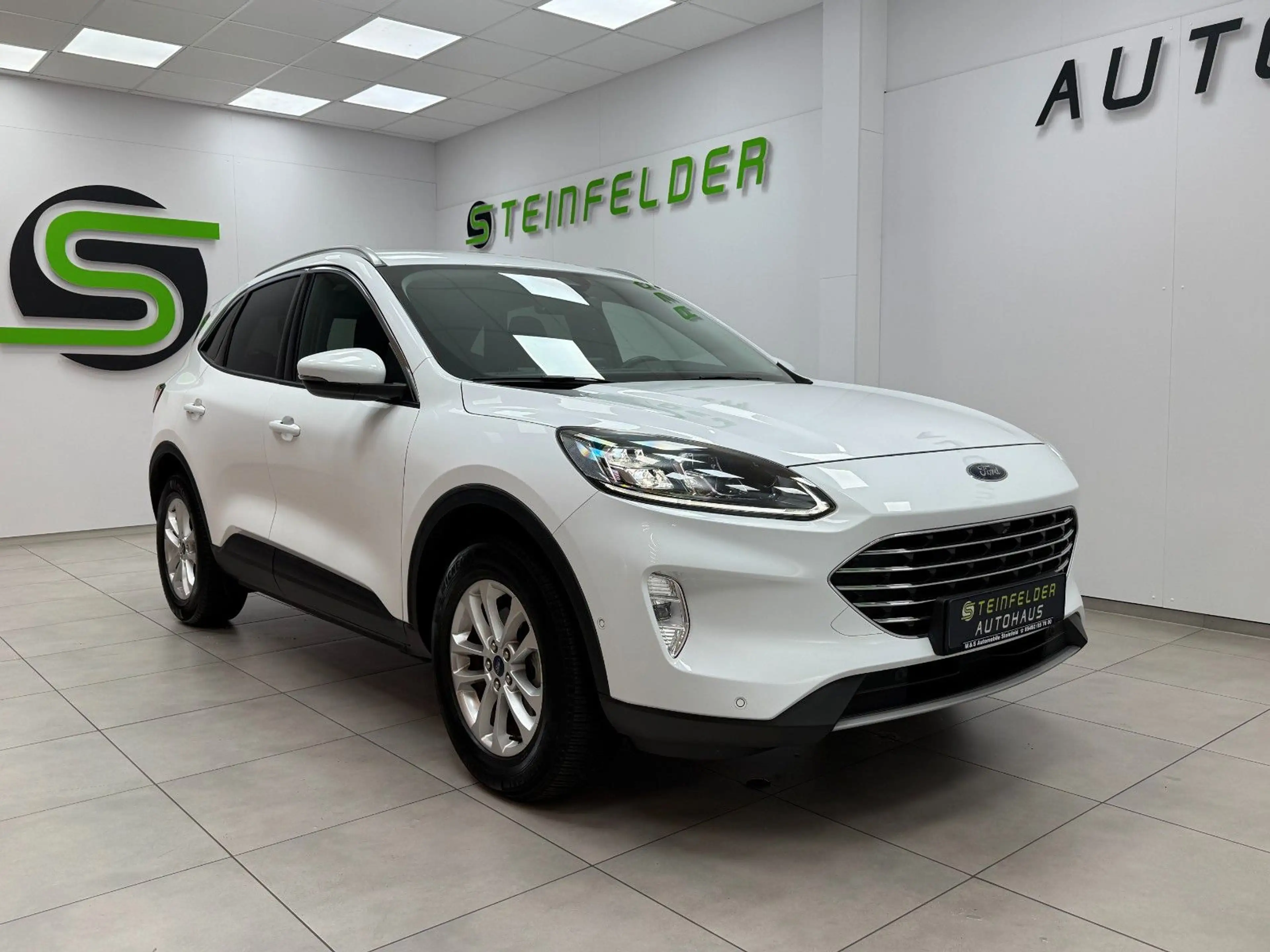 Ford Kuga Plug-In Hybrid Titanium X / ACC / B&O