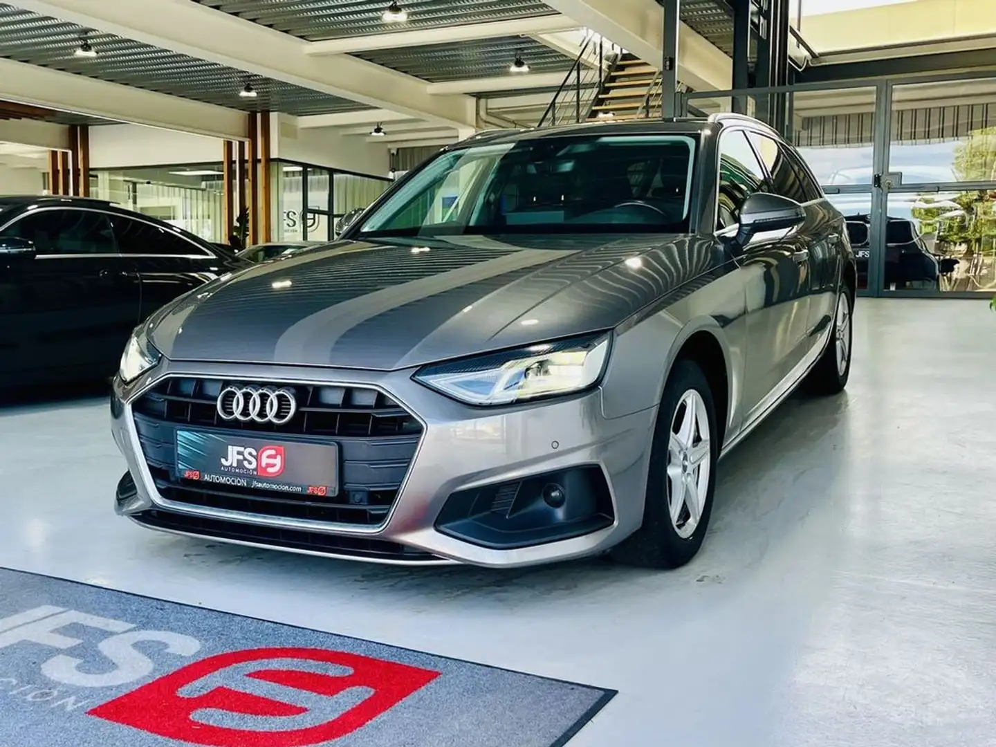 Audi A4 Avant Automático Marrón - 2