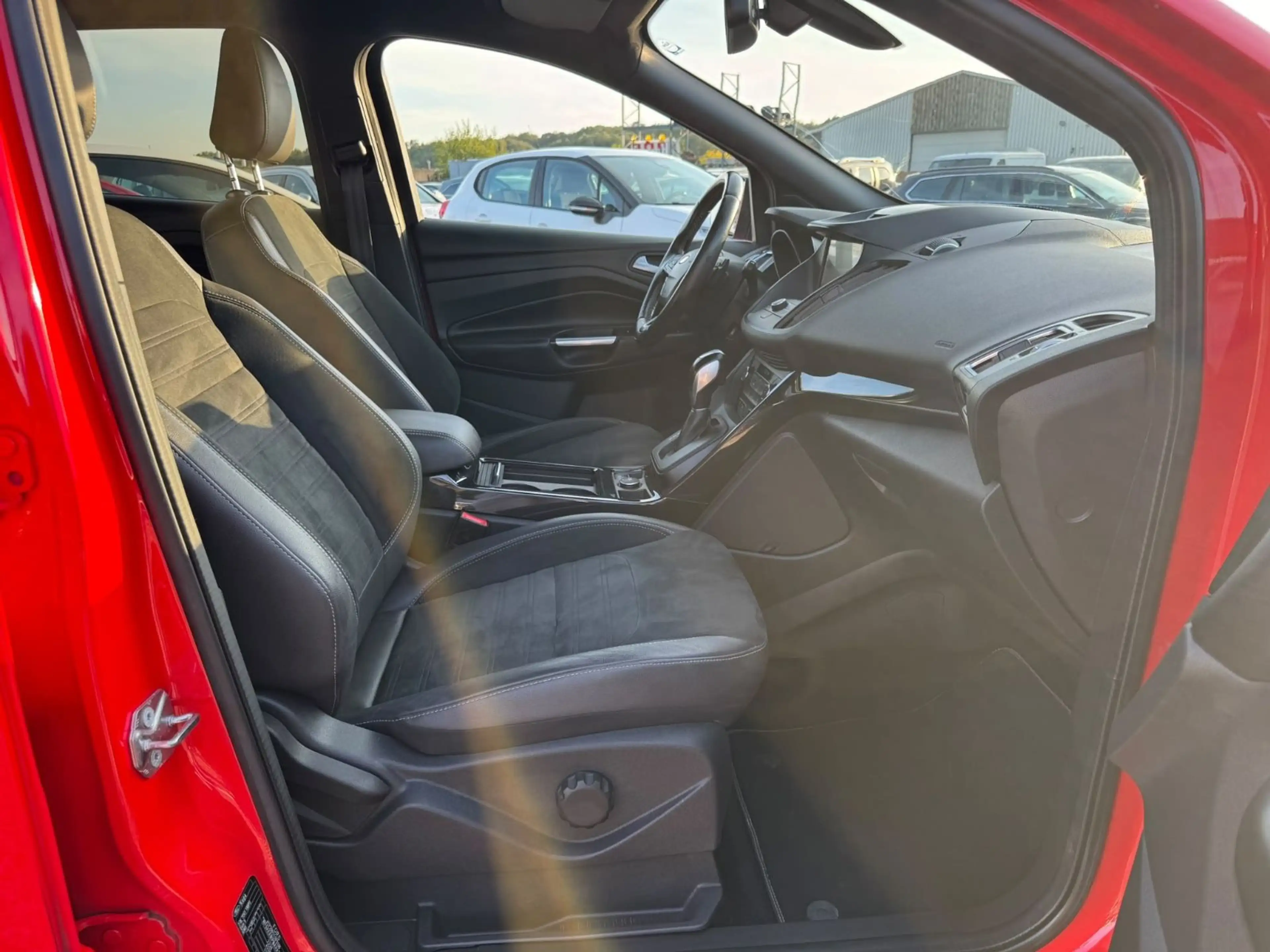 Ford Kuga ST-Line 4x4 Aut. Xenon Navi Kamera Winterpa — photo 11