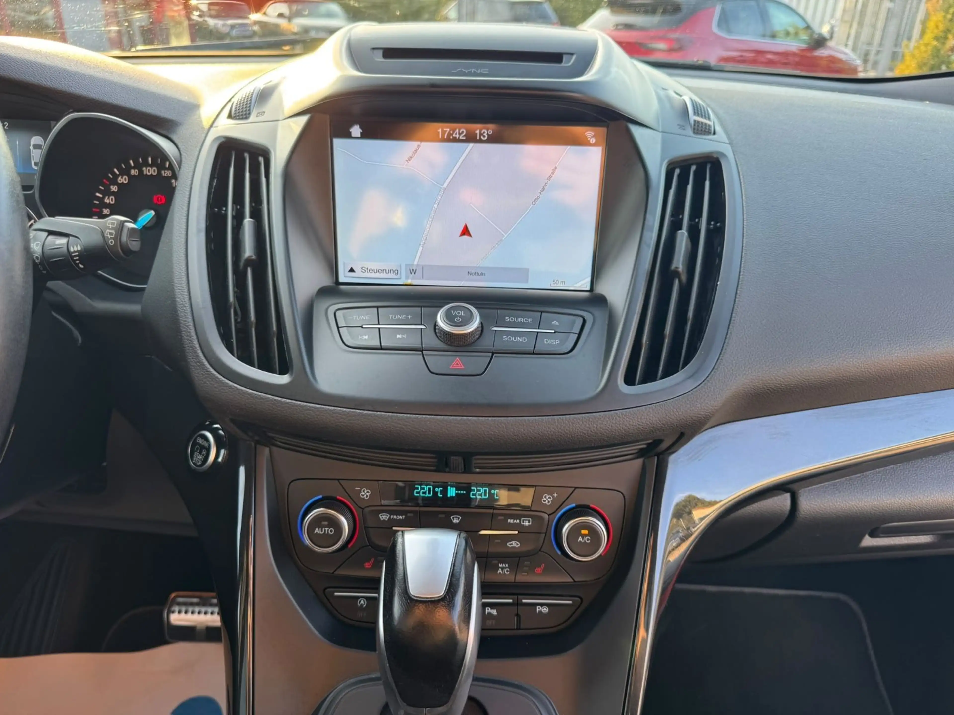 Ford Kuga ST-Line 4x4 Aut. Xenon Navi Kamera Winterpa — photo 14