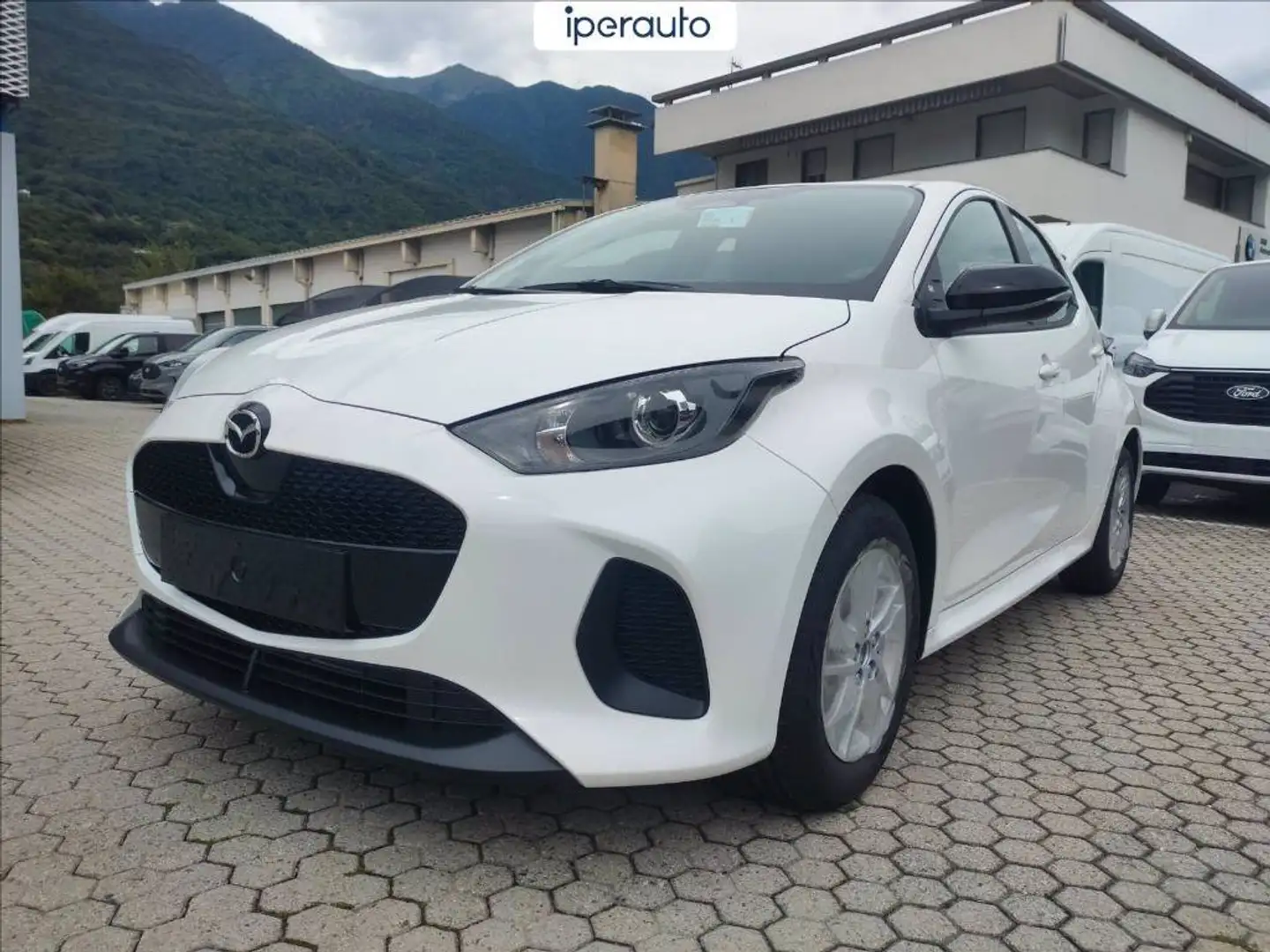 Mazda 2 1.5 vvt full hybrid electric Centre Line e-cvt Bianco - 2