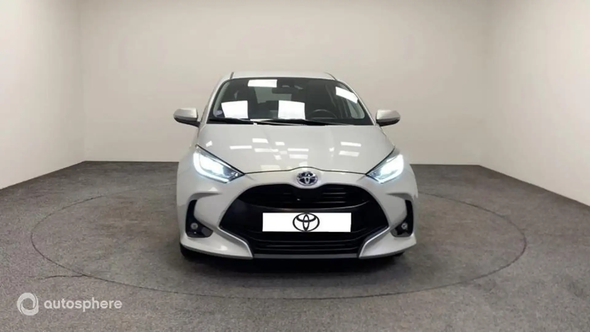 Toyota Yaris 116h Design 5p MY21 - 2