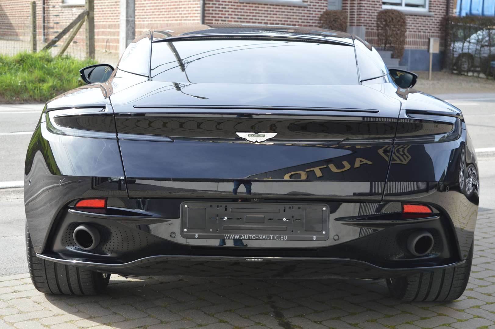 Aston Martin DB11 Coupé 4.0i Biturbo V8 - - Joinsteer - #2