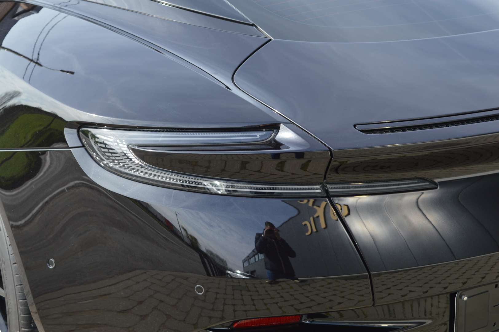 Aston Martin DB11 Coupé 4.0i Biturbo V8 - - Joinsteer - #4