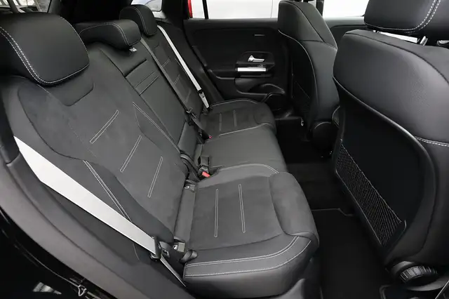 Mercedes-Benz Gla view 6