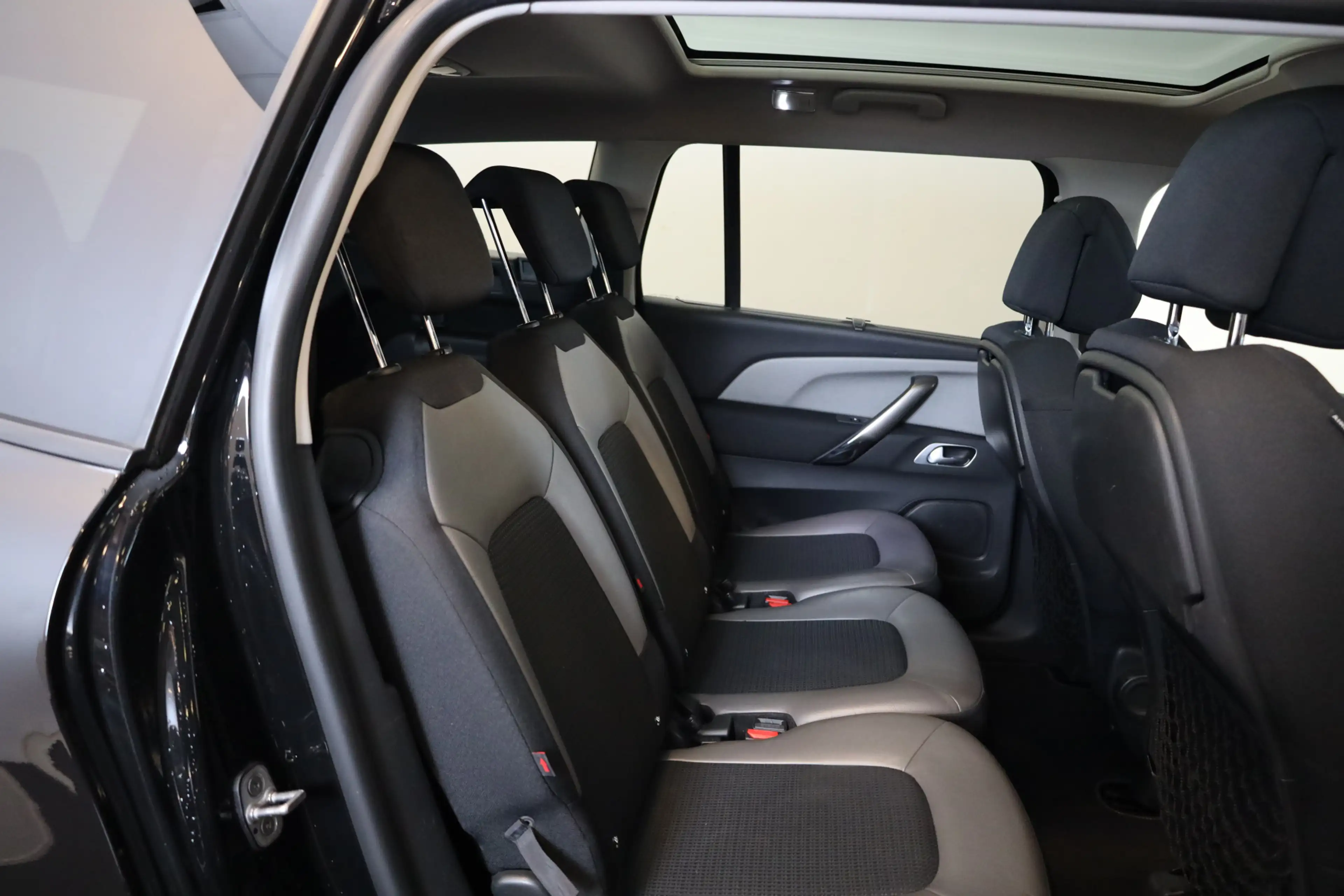 Citroen Grand C4 Picasso 1.6 e-THP Shine Automaat-6 Xenon | Elektr a klep | — photo 5