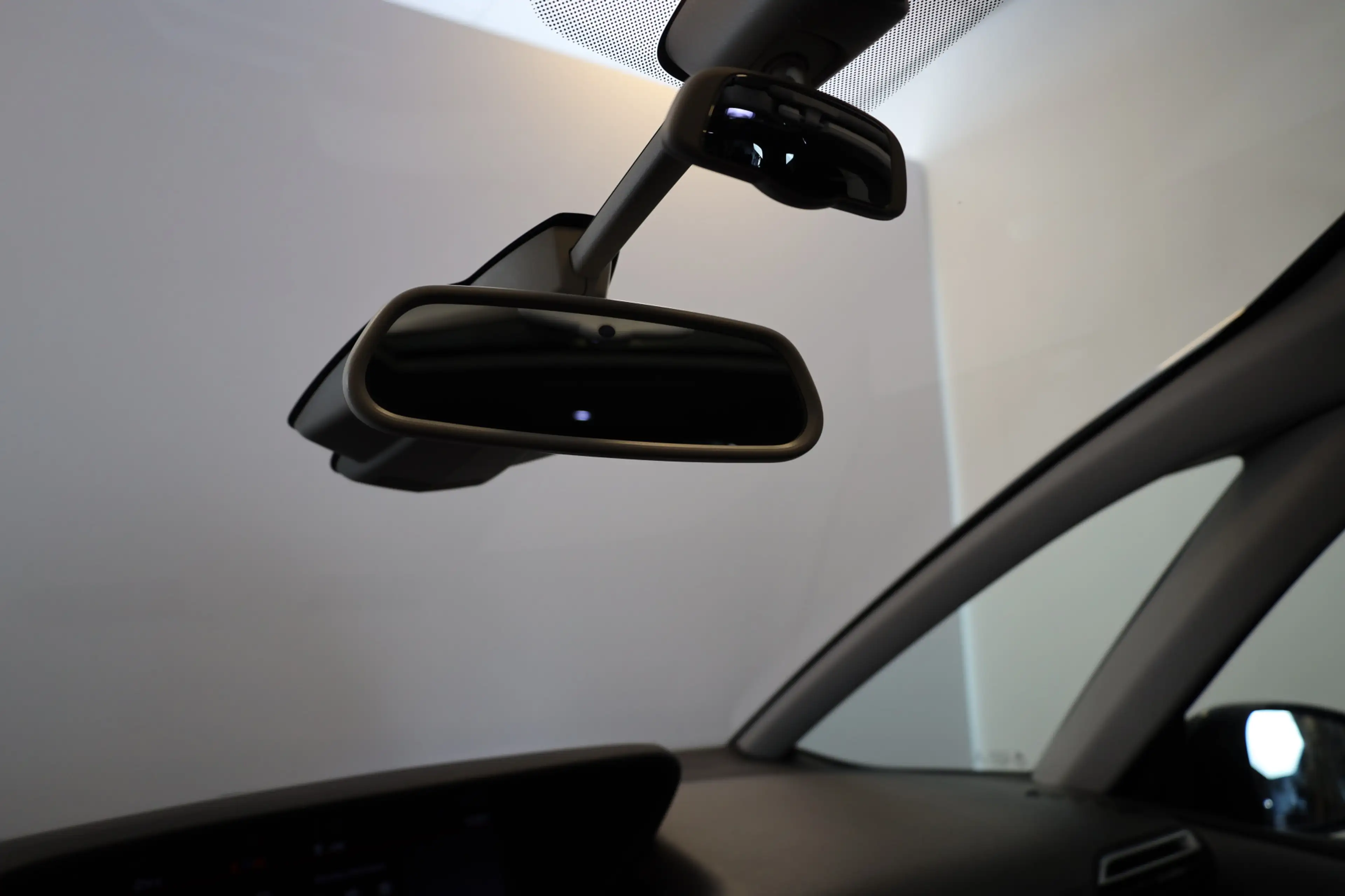 Citroen Grand C4 Picasso 1.6 e-THP Shine Automaat-6 Xenon | Elektr a klep | — photo 26