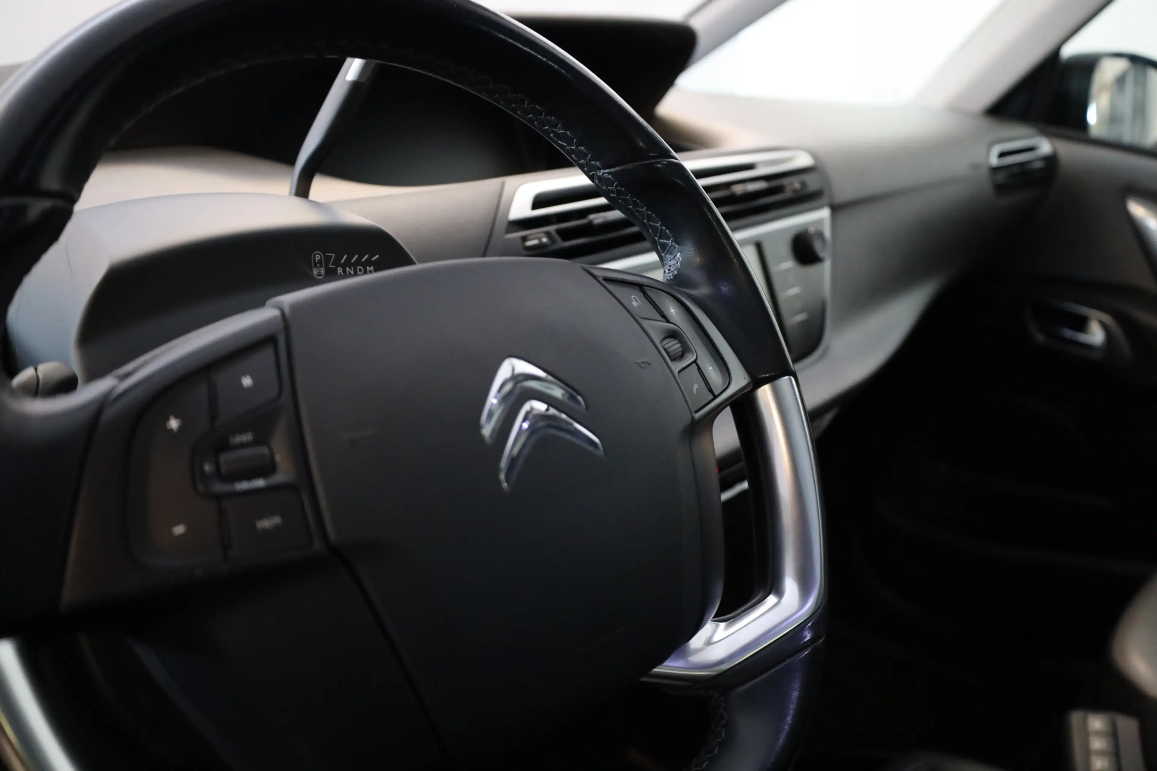 Citroen Grand C4 Picasso 1.6 e-THP Shine Automaat-6 Xenon | Elektr a klep | — photo 16