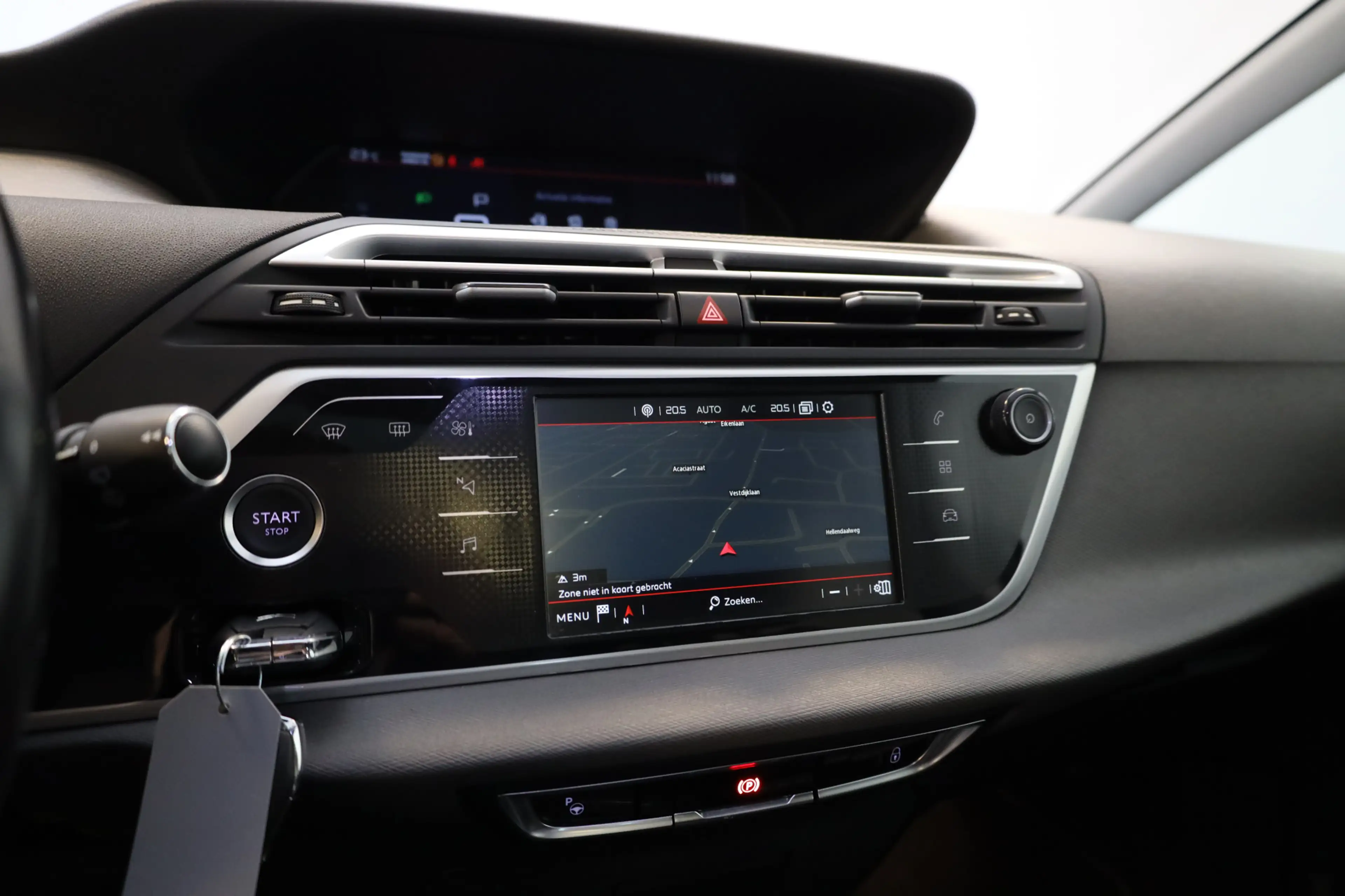 Citroen Grand C4 Picasso 1.6 e-THP Shine Automaat-6 Xenon | Elektr a klep | — photo 18
