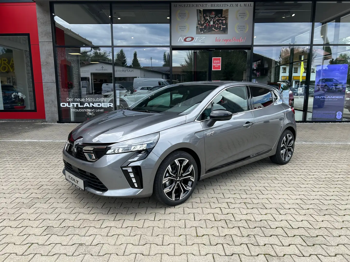 Mitsubishi Colt 1.6 Hybrid, Benziner "EDITION" mit Nimm-8-Paket Grau - 1