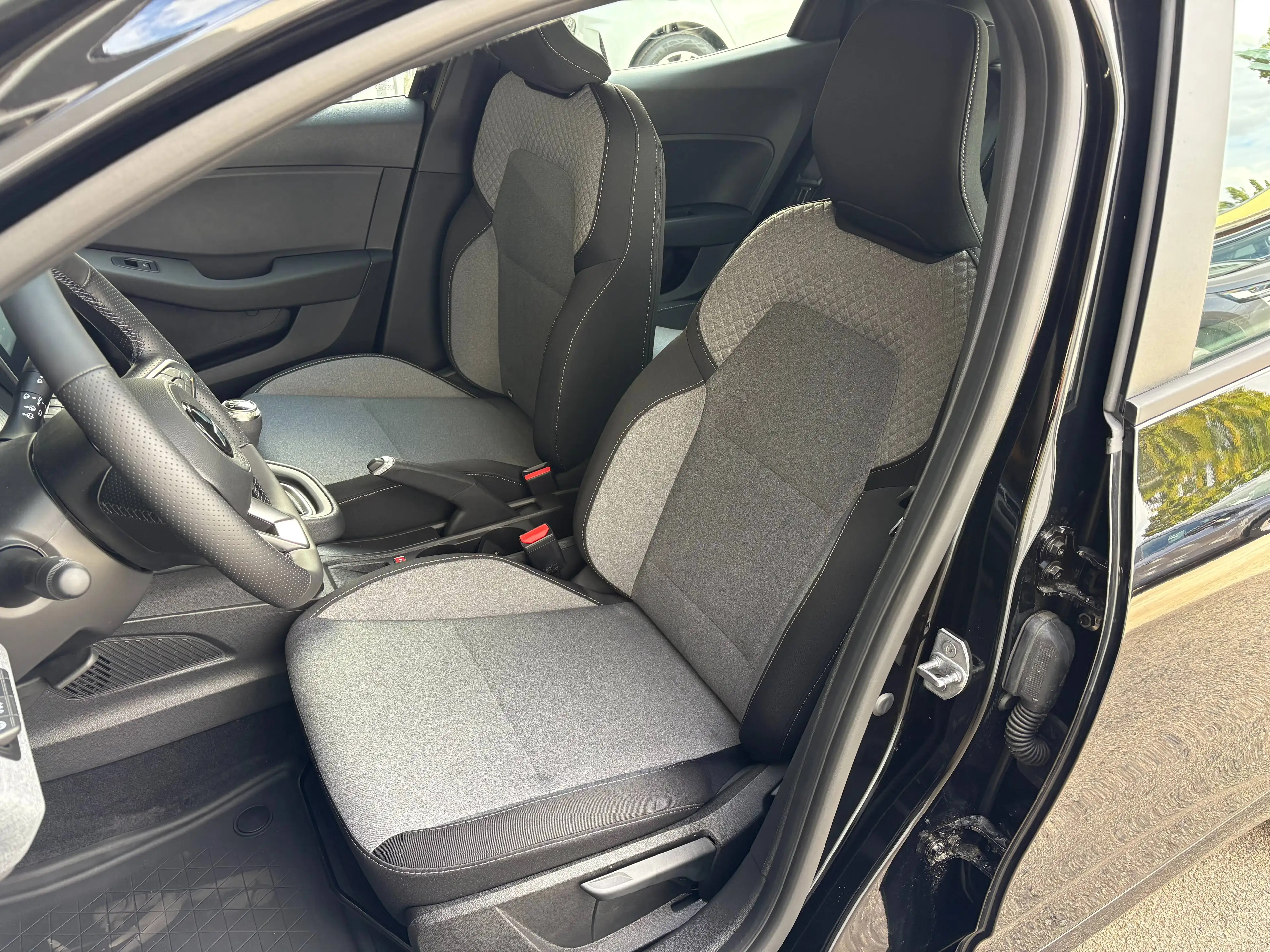 Mitsubishi Colt 1,0 MPI-T Invite — photo 15
