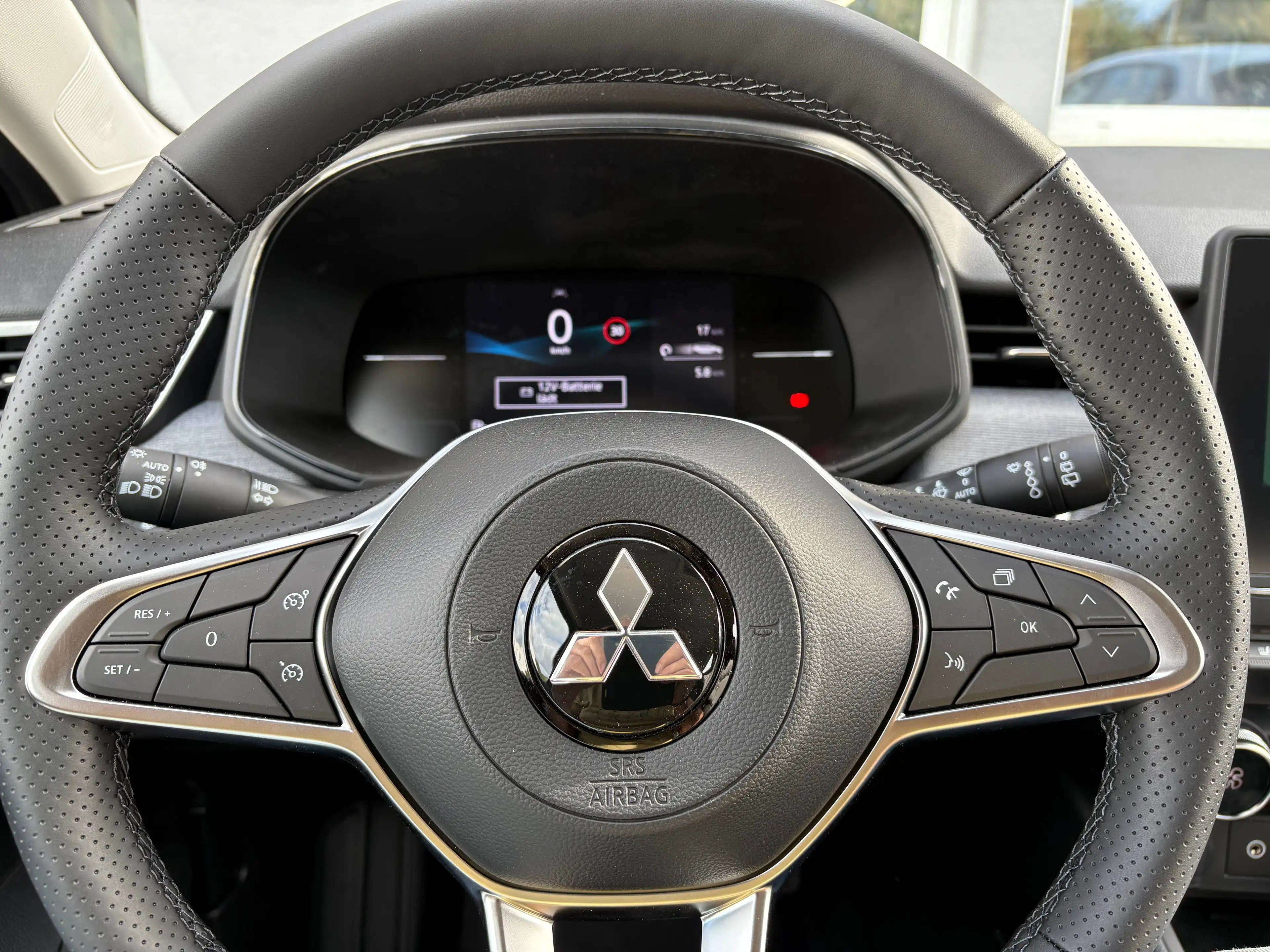 Mitsubishi Colt 1,0 MPI-T Invite — photo 9