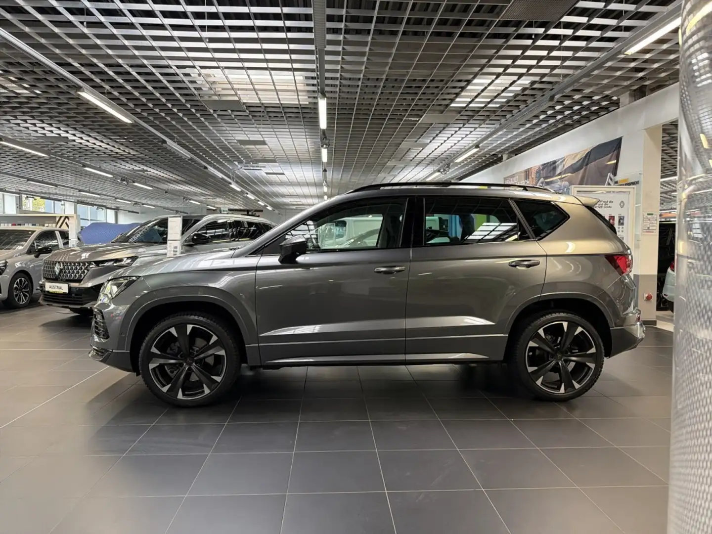 CUPRA Ateca 1.5 TSI DSG AHK ACC Klima Navi Rückfahrkamera Grau - 2