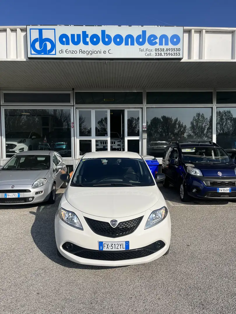Lancia Ypsilon 1.2 Gold ecochic Gpl 69cv my18 - 1