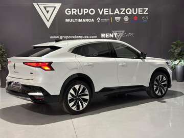 E-Tech full hybrid 147kW (200CV) Techno