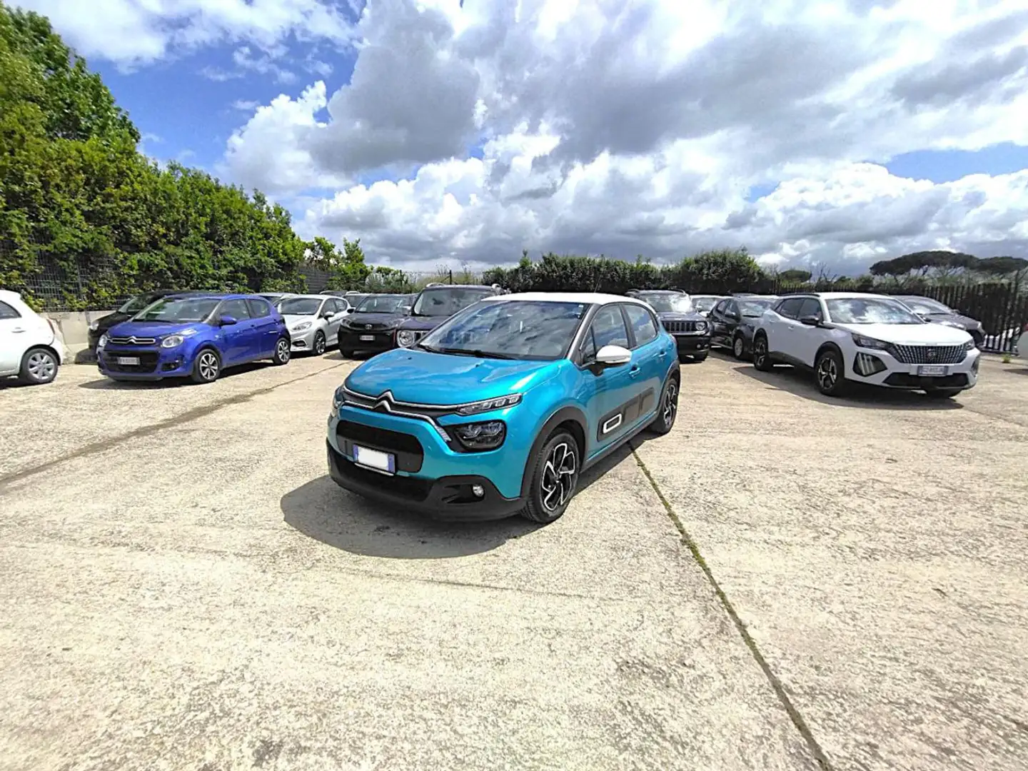 Citroen C3 1.2cc GPL PURETECH 110cv LANE ASSIST BLIND SPOT Verde - 1