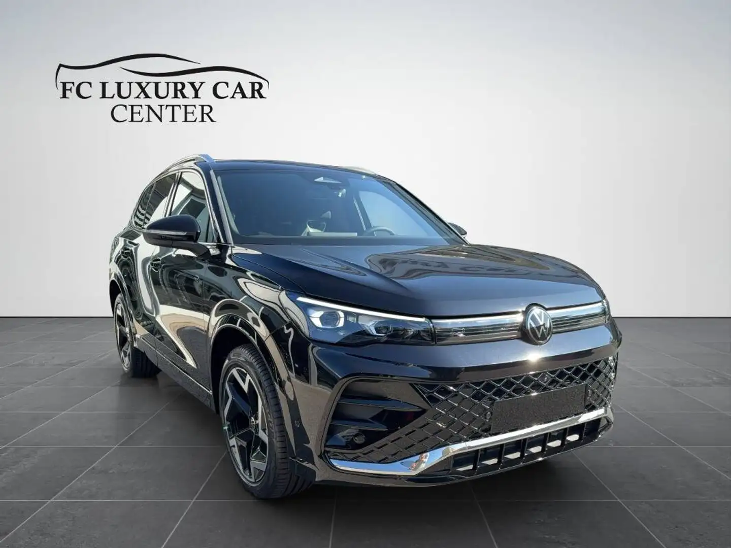 Volkswagen Tiguan 2.0 tdi R-Line 150cv dsg PREZZO E.IVA Nero - 1
