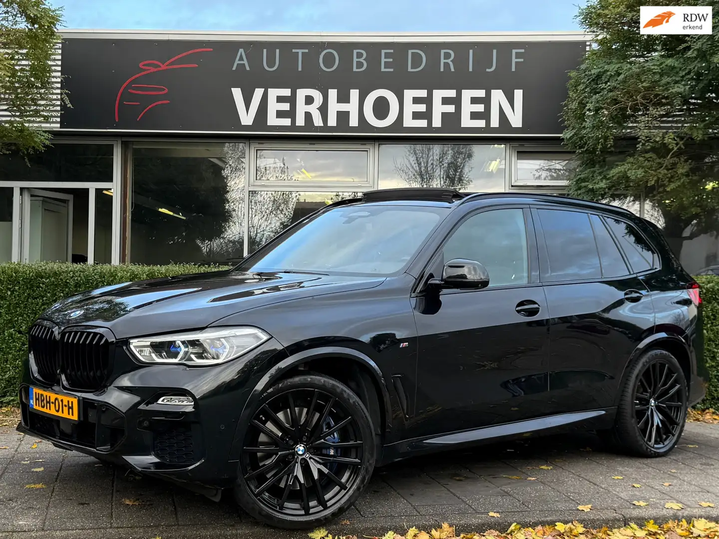 BMW X5 M50i High Executive - SKYLOUNGE - LASER LIGHT - MA Zwart - 1
