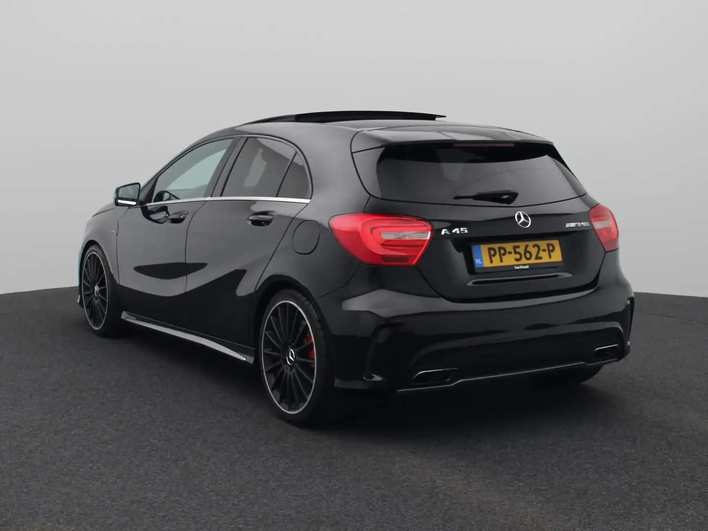 Mercedes-Benz A 45 AMG 4MATIC | PANORAMADAK | MEMORYSEATS | NAVIGATIE | S Noir - 2