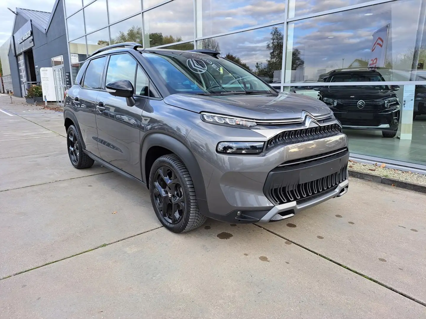 Citroen C3 Aircross 1.2 PureTech 110 MAX S&S Grijs - 2