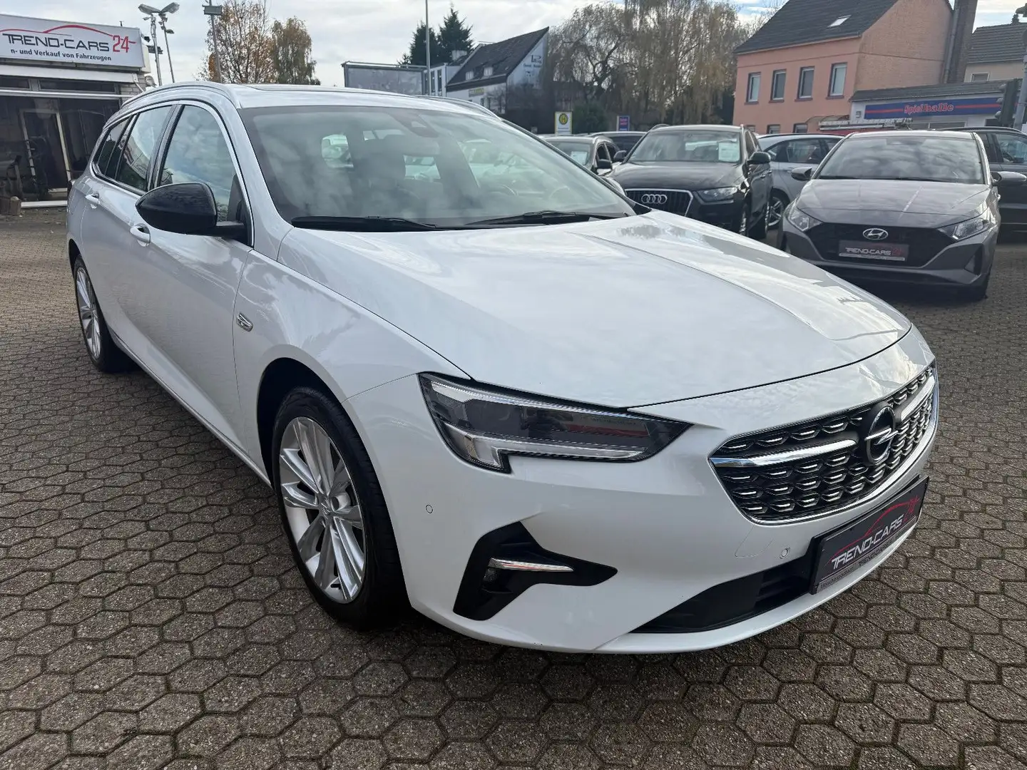Opel Insignia B Sports Tourer Business Elegance Blanc - 2
