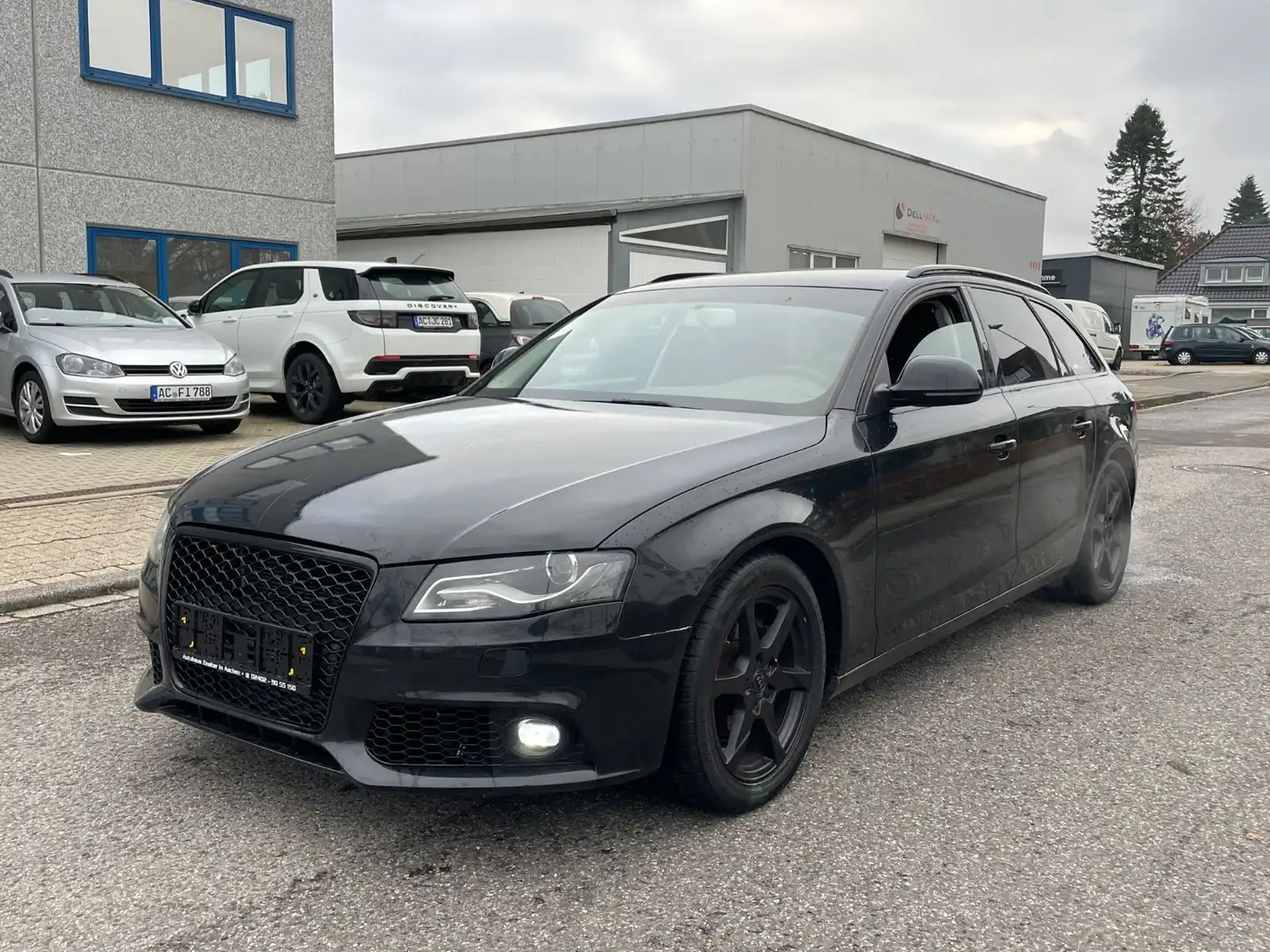 Audi A4 Avant Ambition Zwart - 1