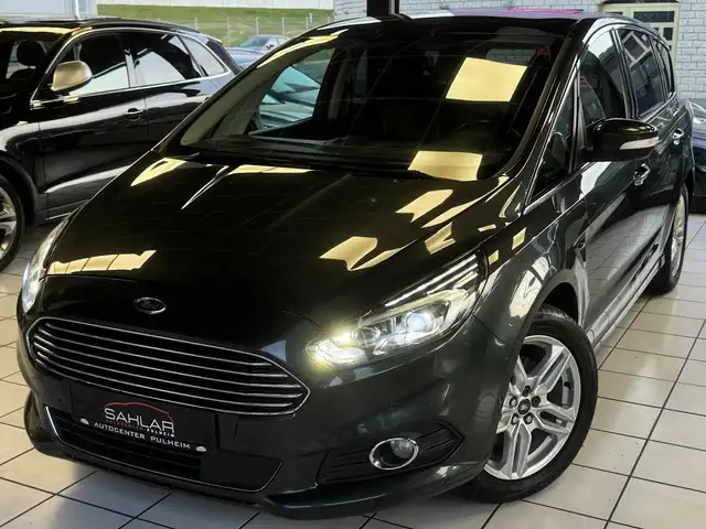 Ford S-Max TITANIUM°7.SITZER°PANO°BI-XEN°ALU°
