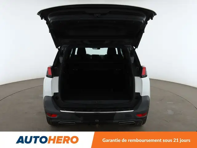Peugeot 5008 view 16