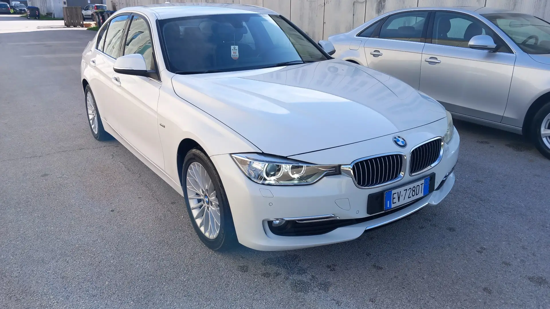 BMW 316 316d Luxury - 2
