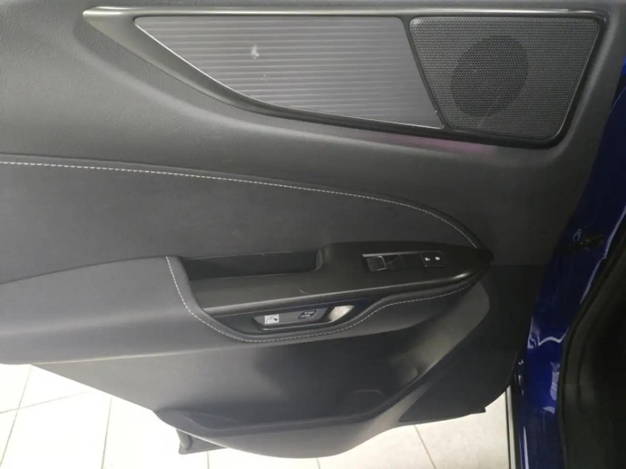 Lexus NX снимка Lexus NX
