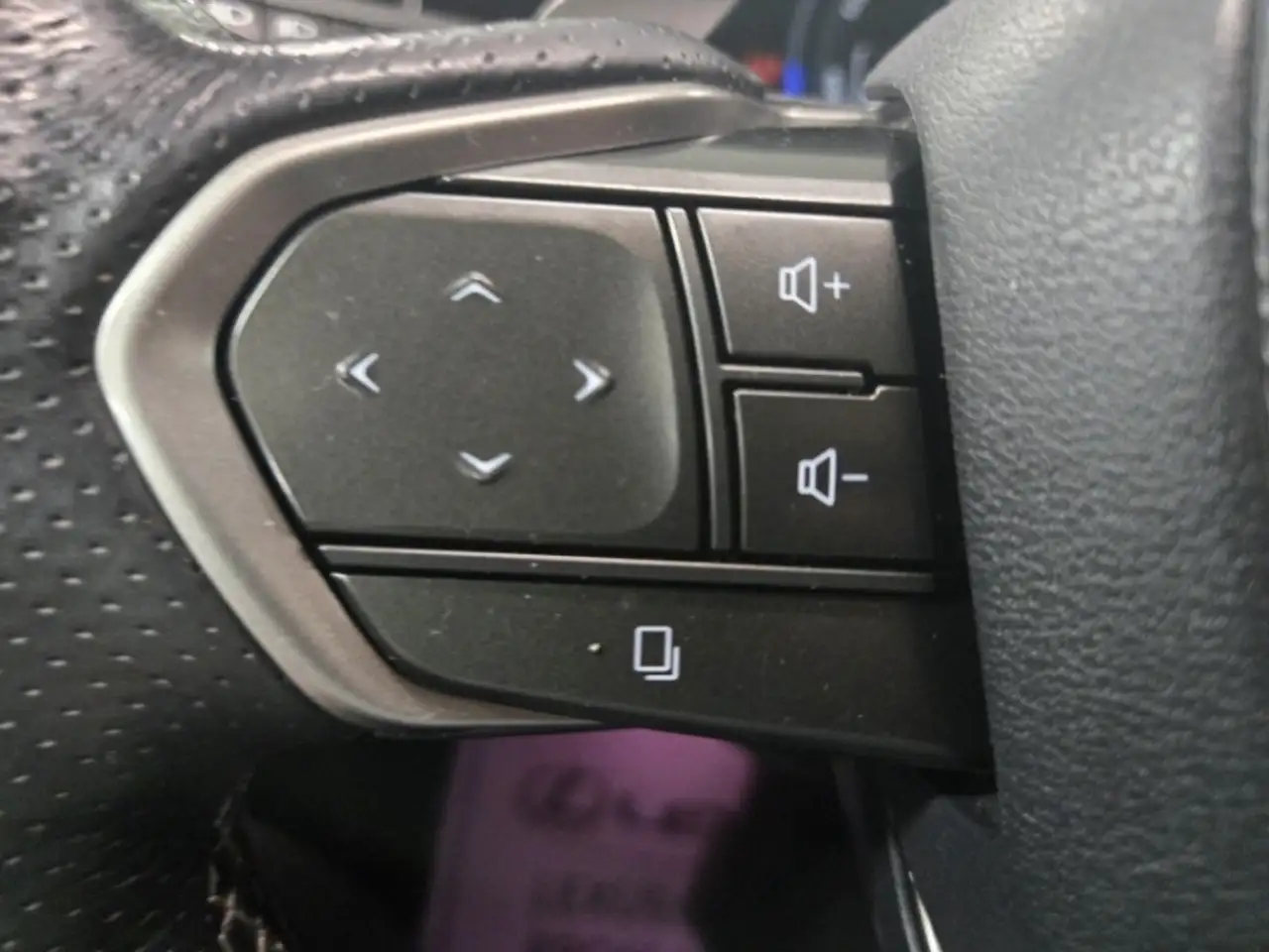Lexus NX снимка Lexus NX