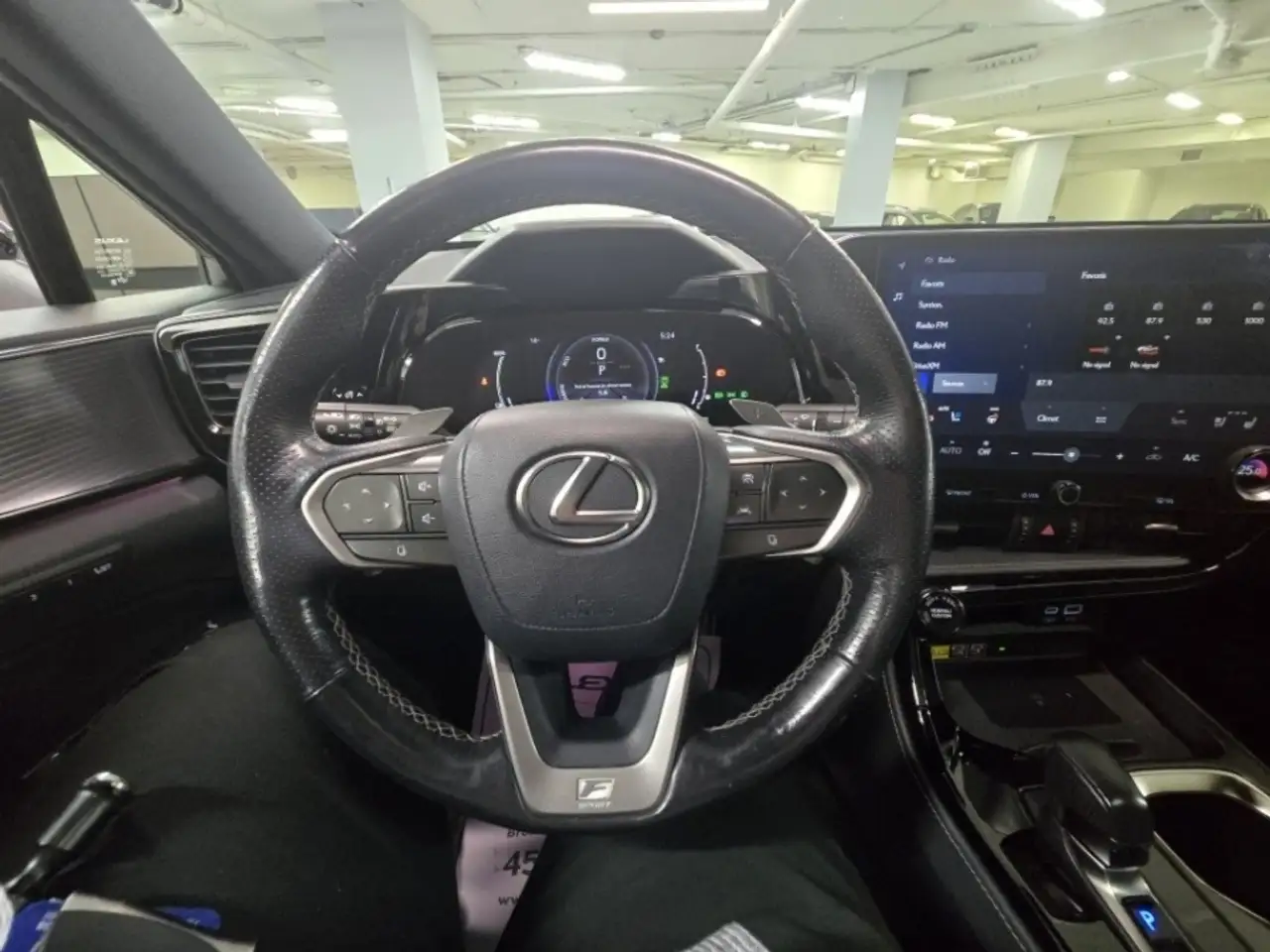 Lexus NX снимка Lexus NX