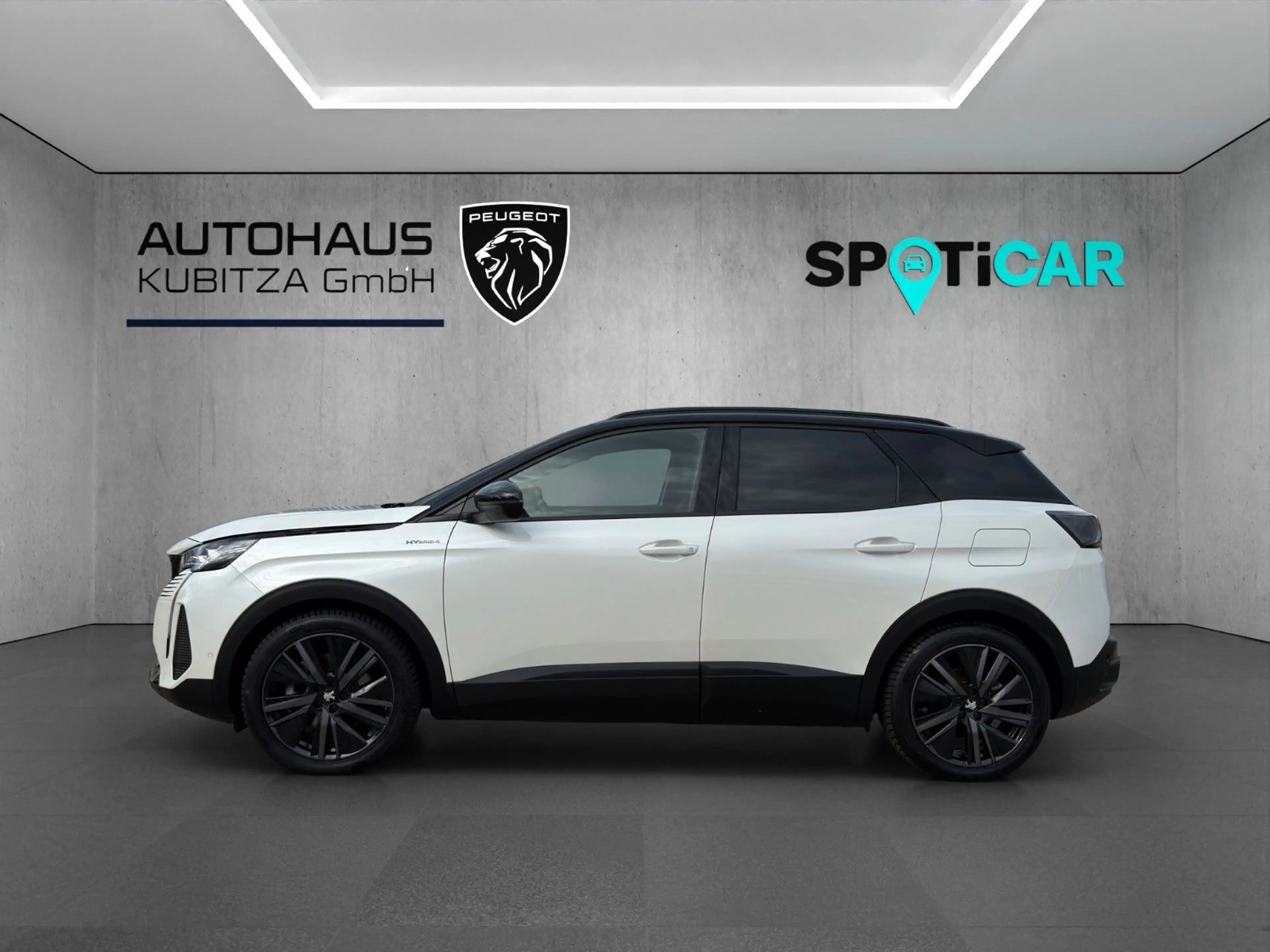 Peugeot 3008 Hybrid4 300 GT Pack *Alcantara*Focal*Panora — photo 3
