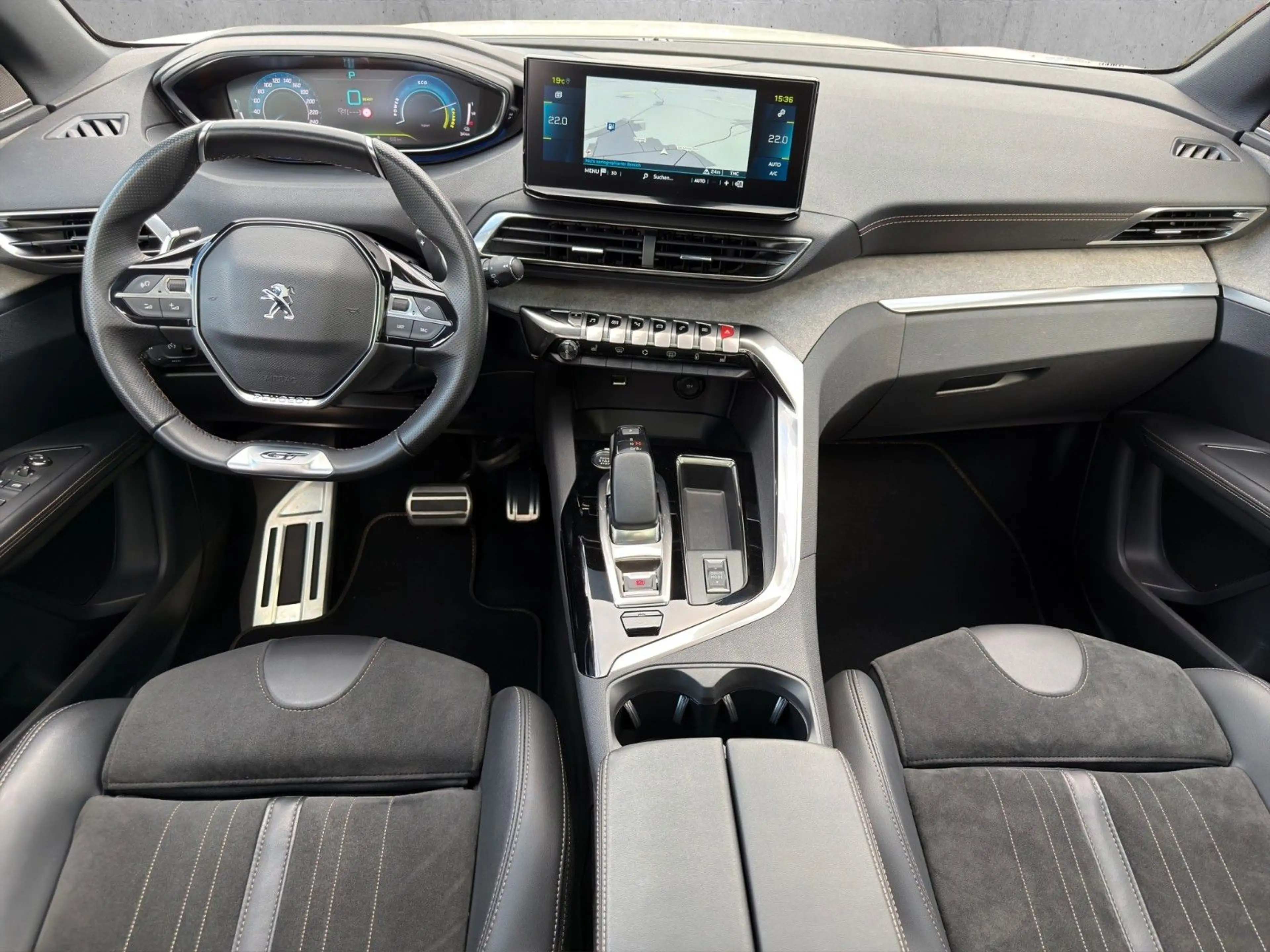 Peugeot 3008 Hybrid4 300 GT Pack *Alcantara*Focal*Panora — photo 9