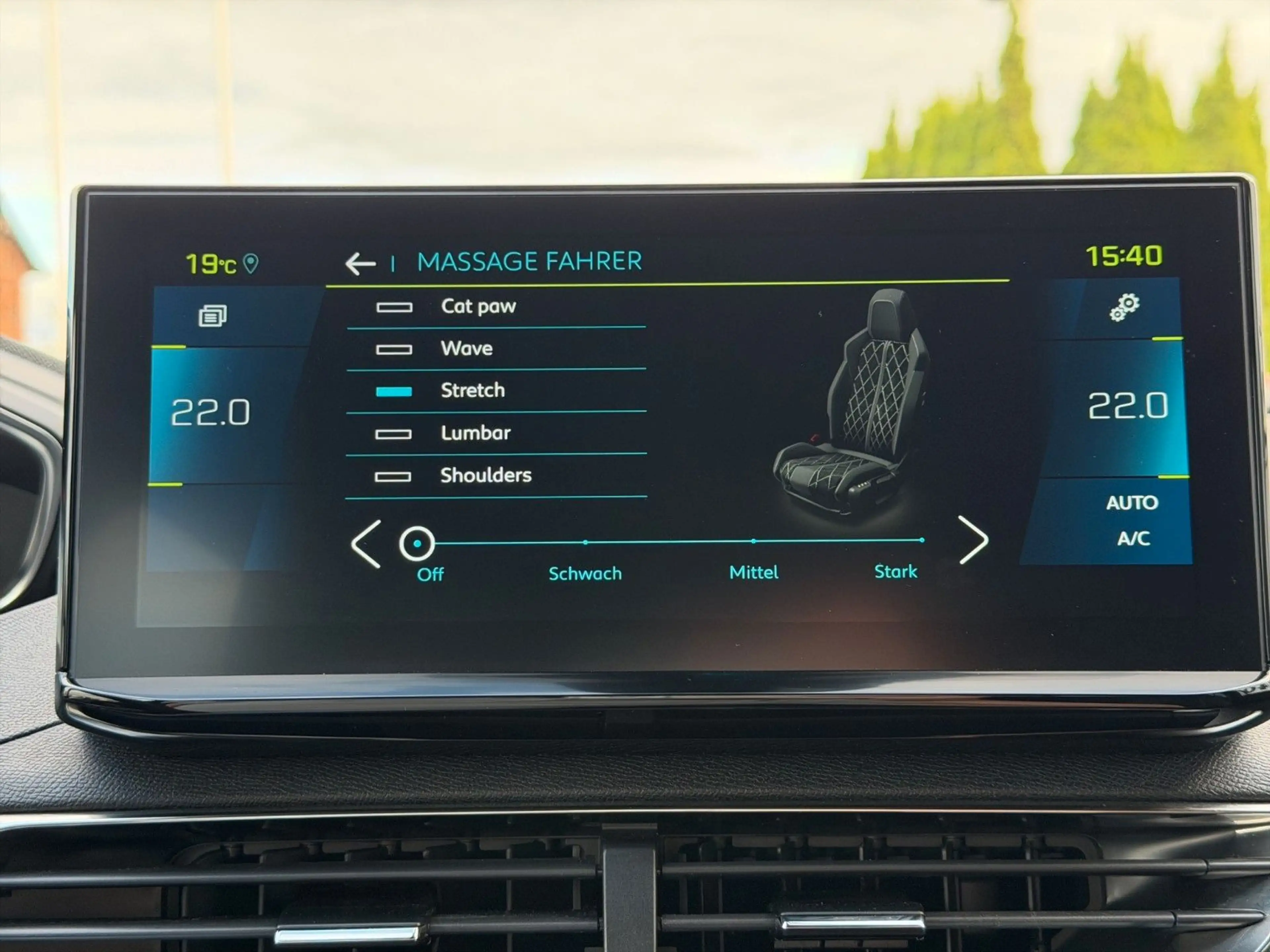 Peugeot 3008 Hybrid4 300 GT Pack *Alcantara*Focal*Panora — photo 11