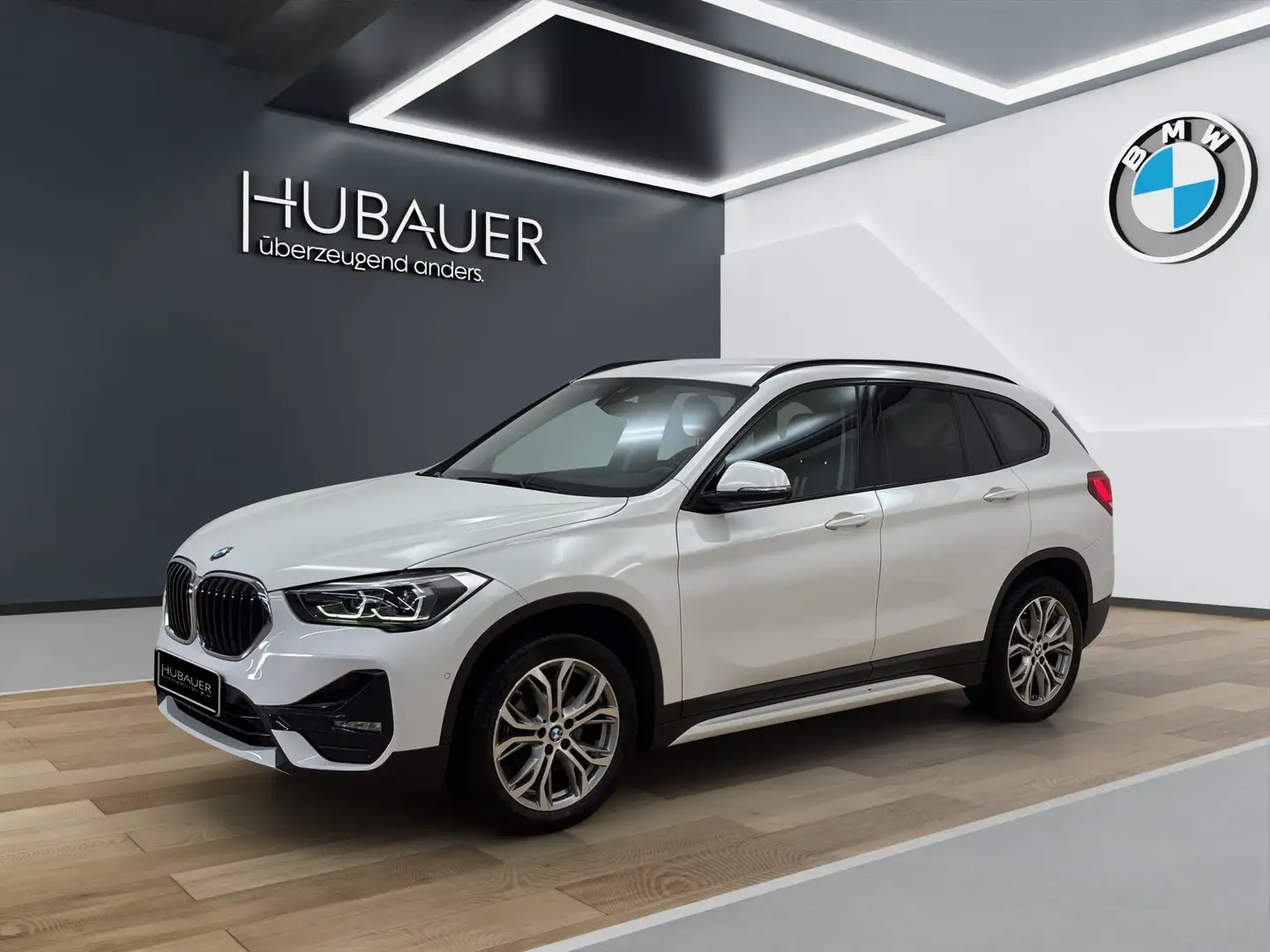 BMW X1 xDrive18d [Sport Line, Navi, RFK, LED, SHZ] Blanc - 1