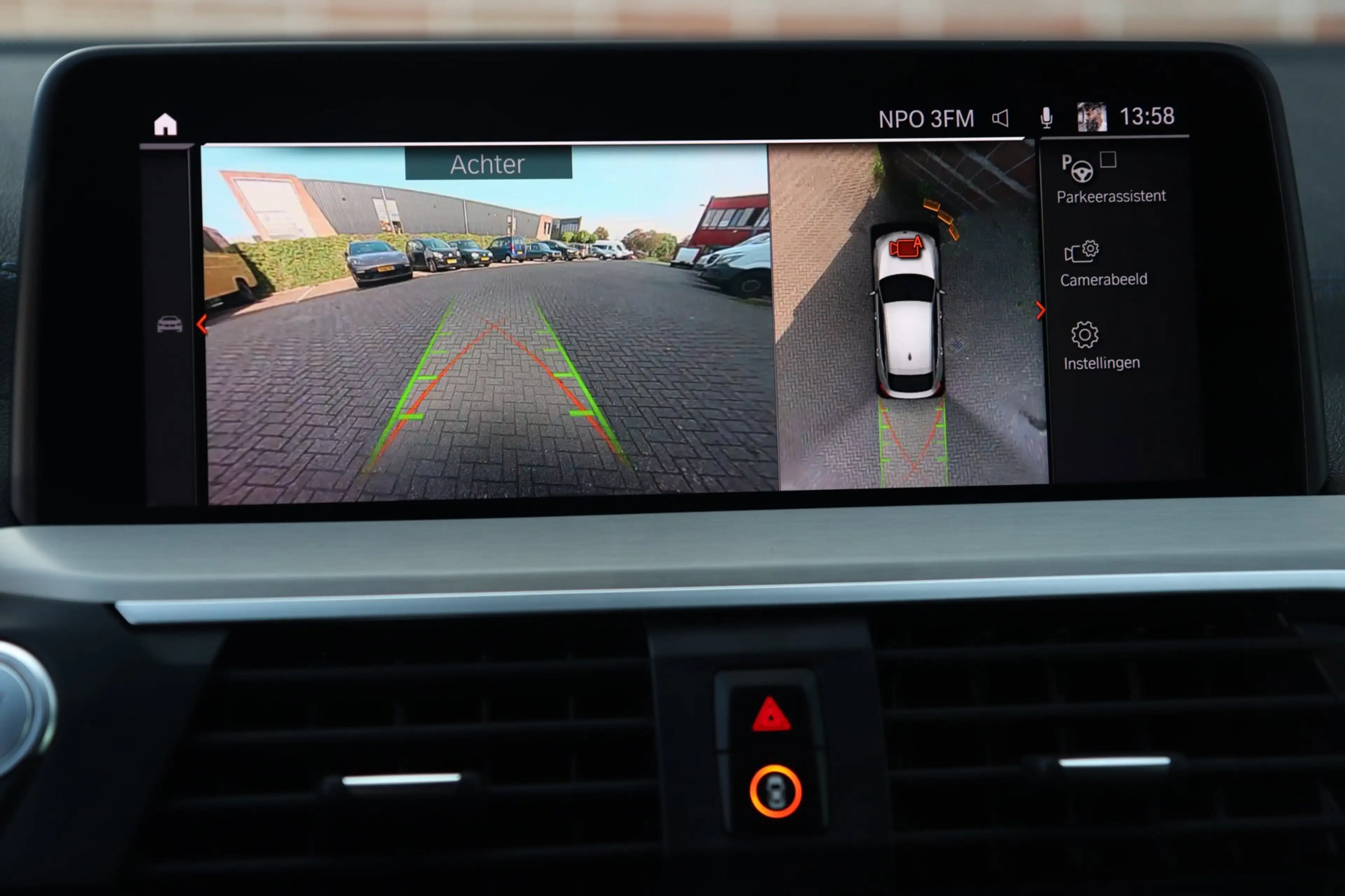 BMW X4 XDrive20i M Sport / PANO / MEMORY / HUD / 360 / AC — photo 9
