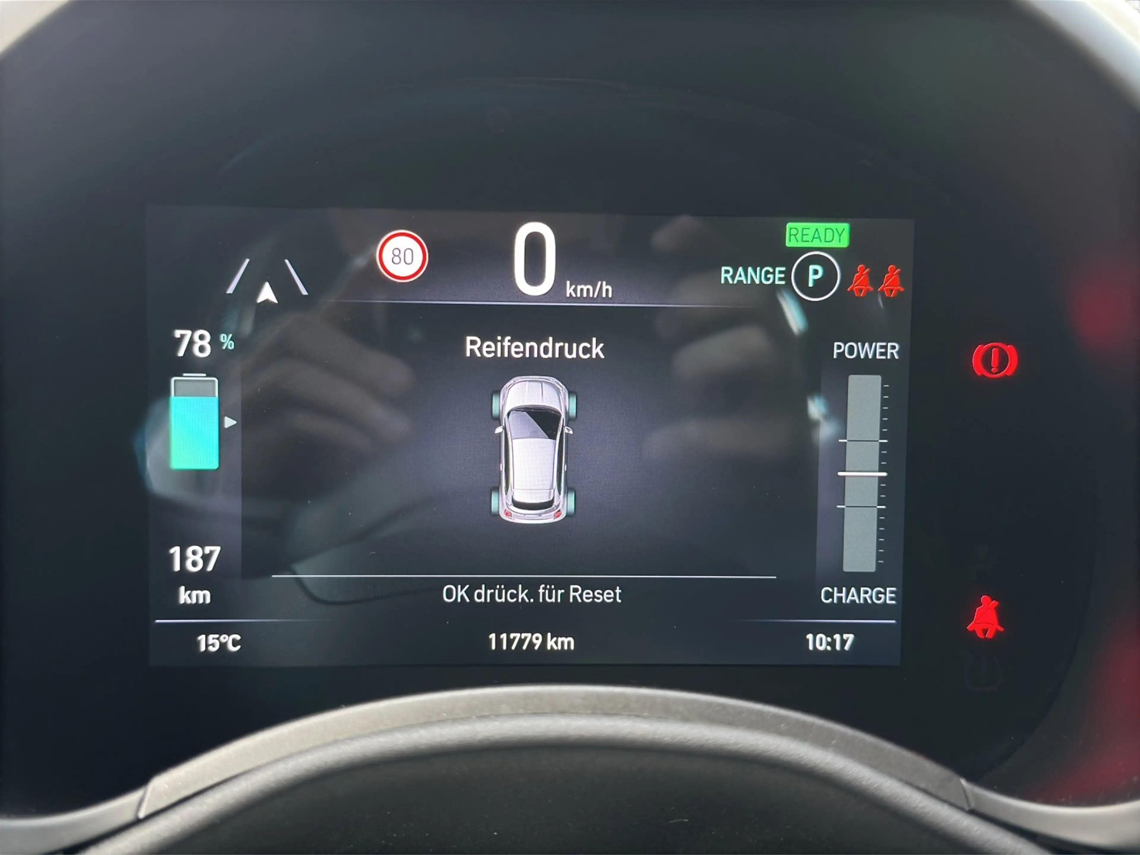 Fiat 500e Cabrio CARPLAY KLIMAA LKA — photo 11