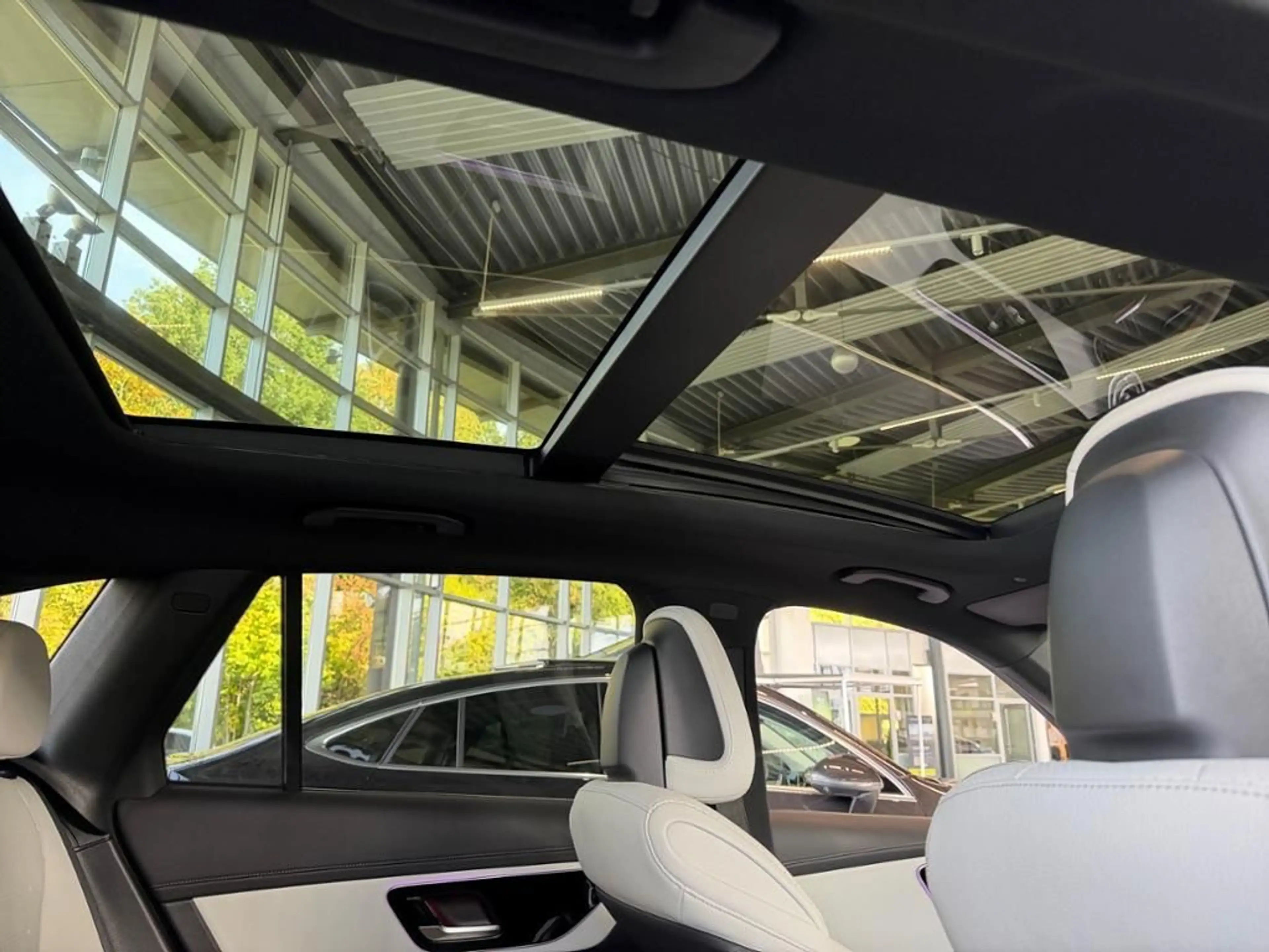 Mercedes-Benz GLC 200 4M AMG, 20'', Pano, DIGITAL,DISTR,KEYLES — photo 5
