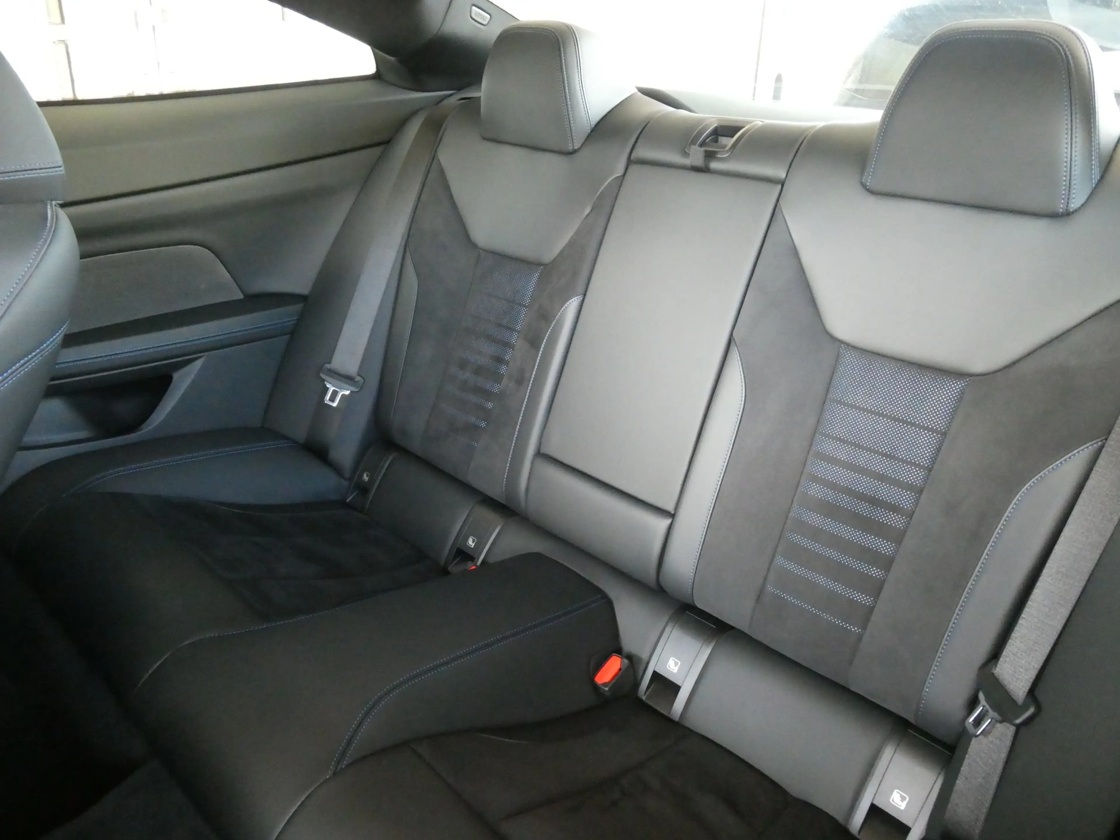 BMW 420 i — photo 9