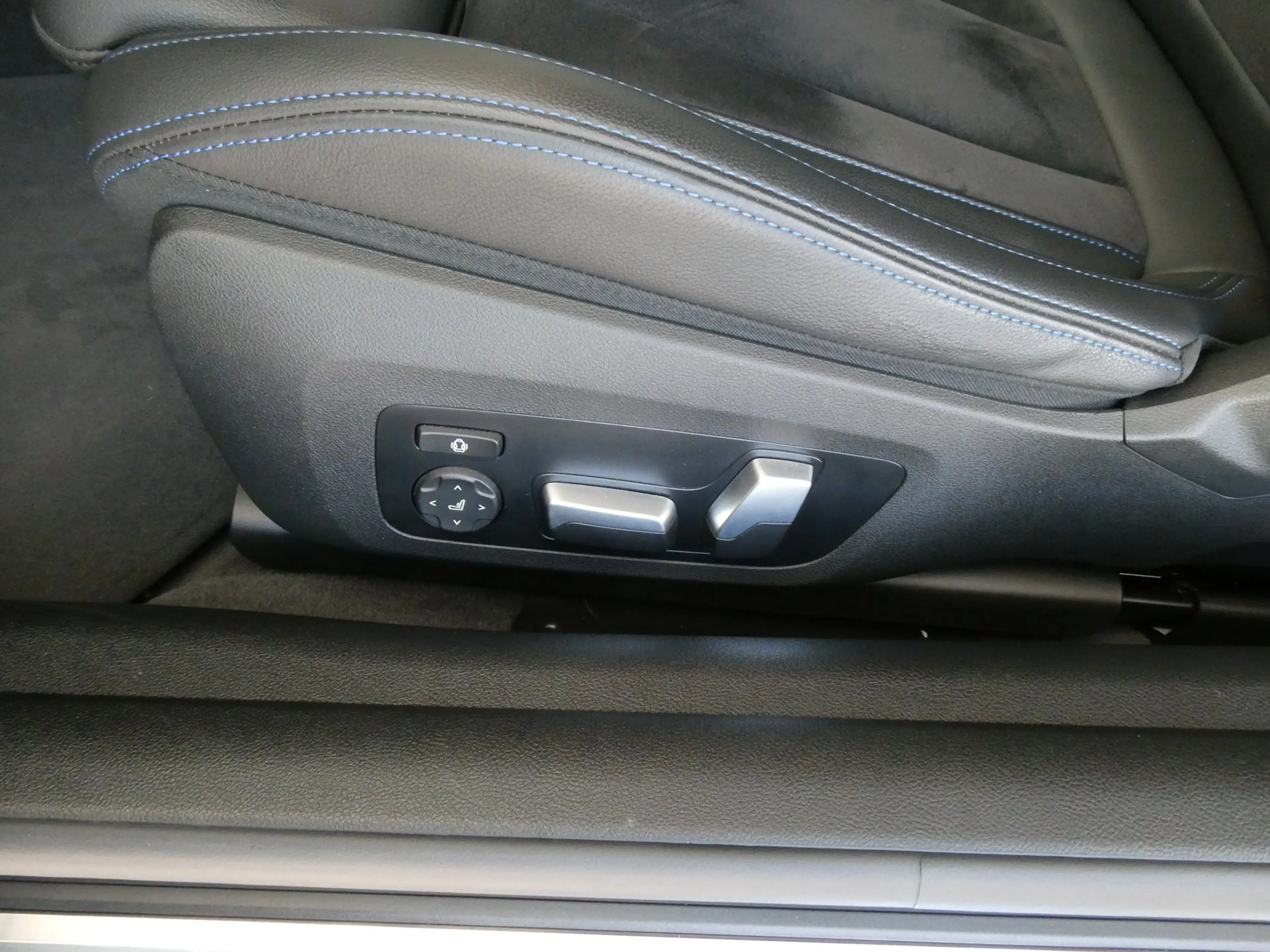BMW 420 i — photo 15