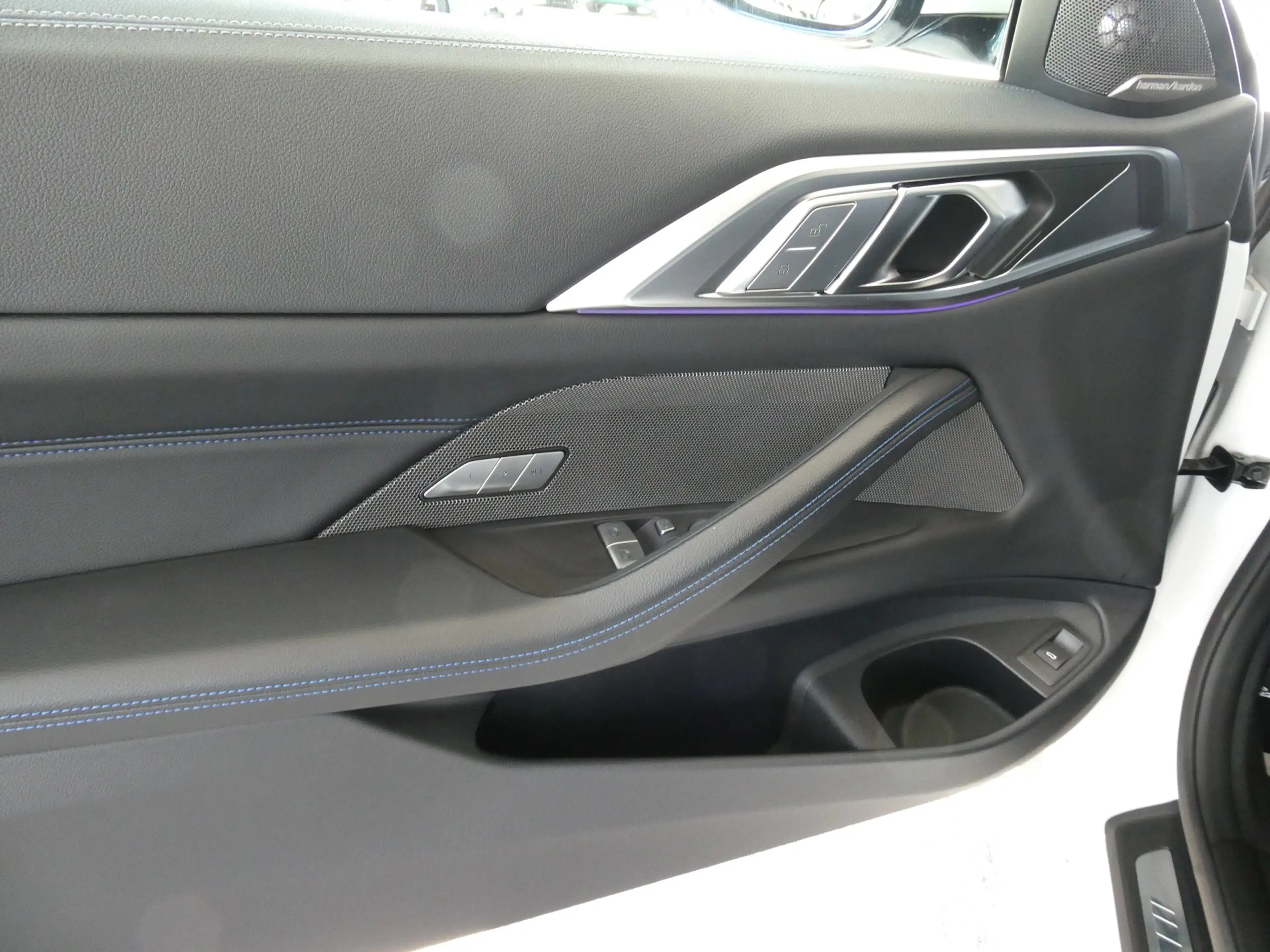 BMW 420 i — photo 12