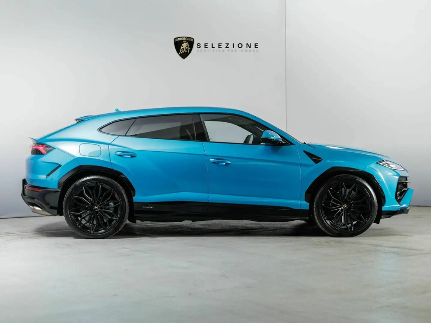 Lamborghini Urus SE Blau - 2
