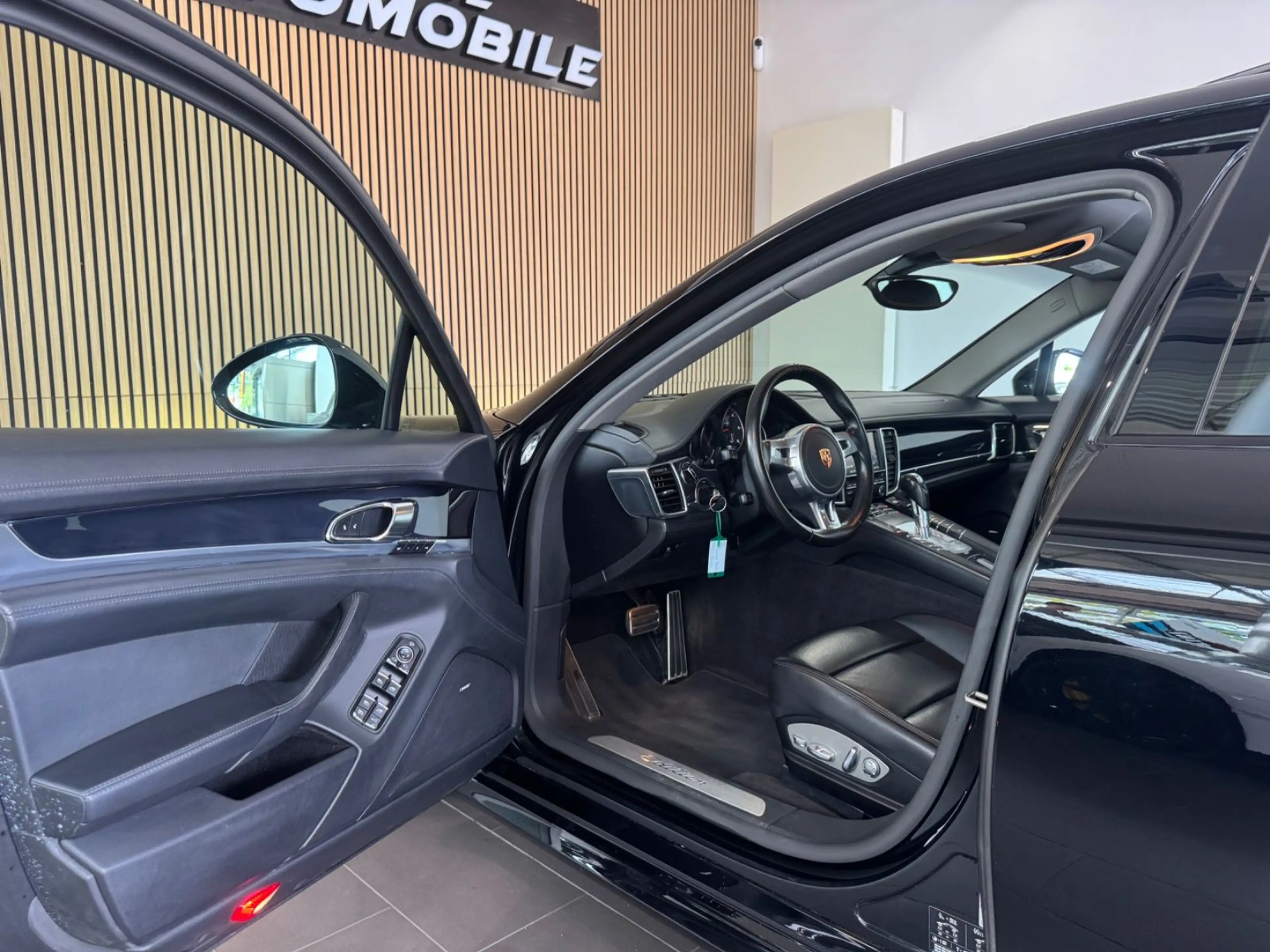 Porsche Panamera *2Hand/BOSE/NAVI/PASM/PDCC/SHZ/SCHIEBEDACH — photo 9